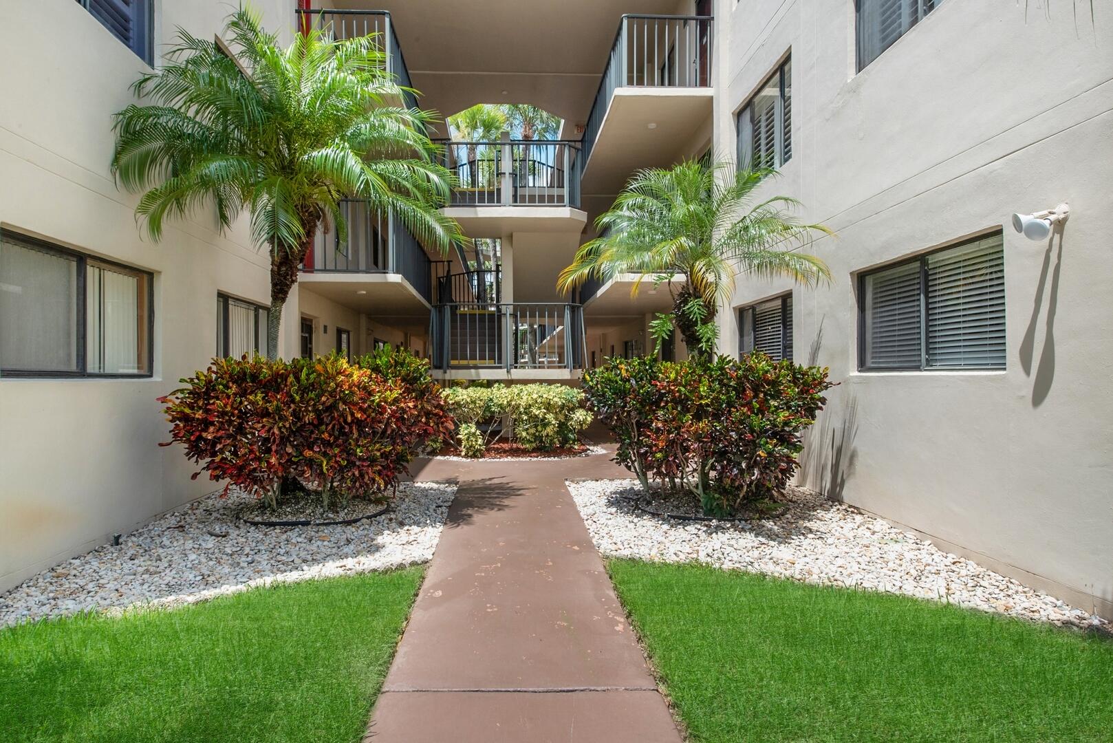 5310 Las Verdes Circle 118