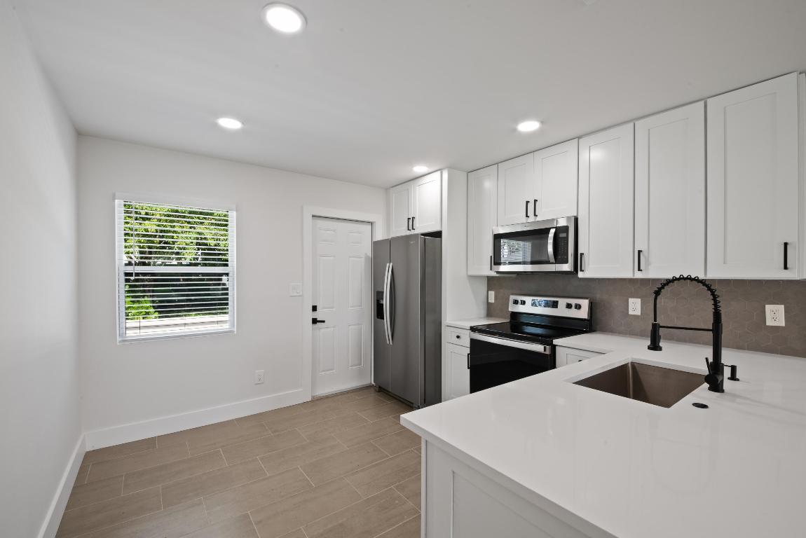 823-825 NW 30th Court 1-2