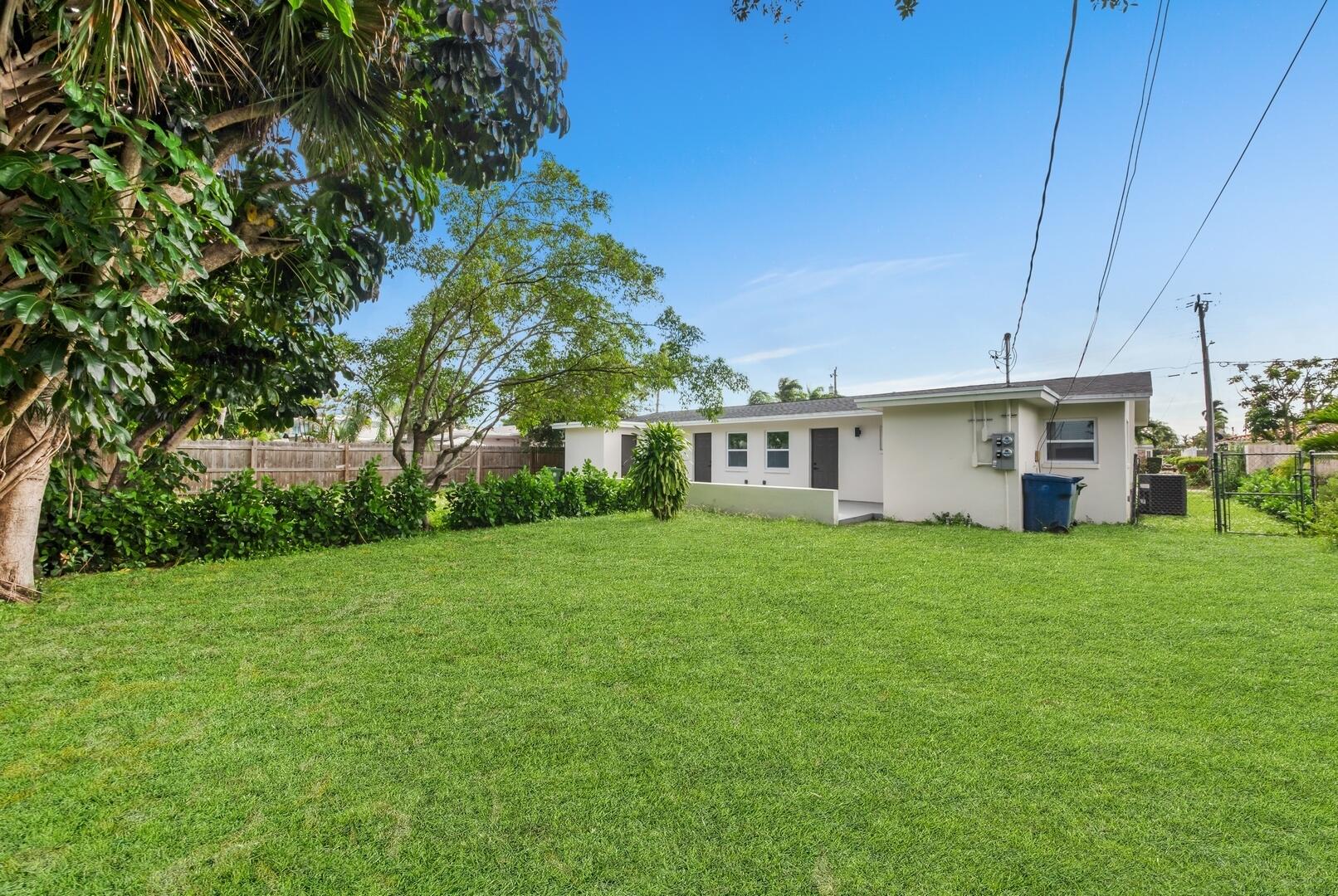 823-825 NW 30th Court 1-2