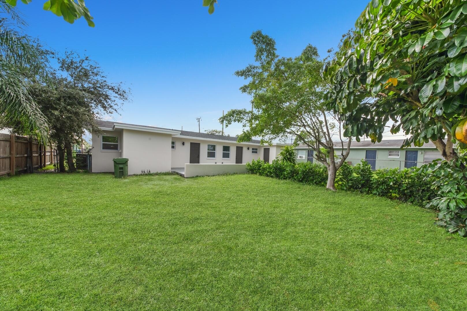 823-825 NW 30th Court 1-2