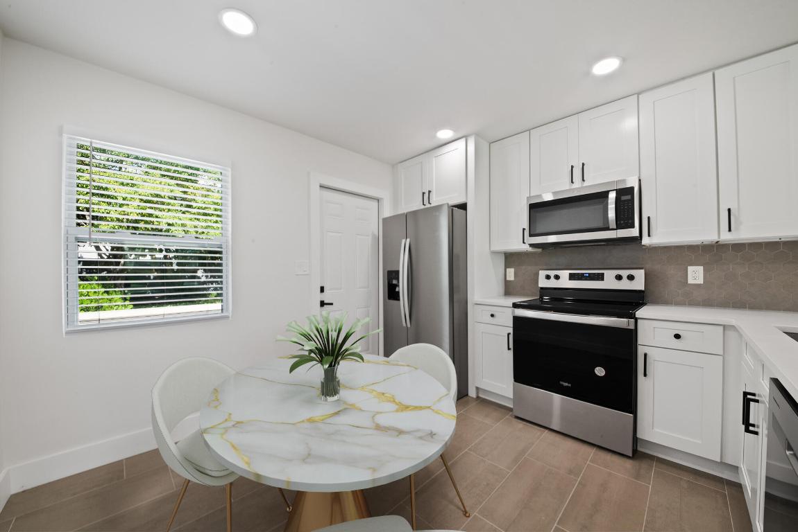 823-825 NW 30th Court 1-2