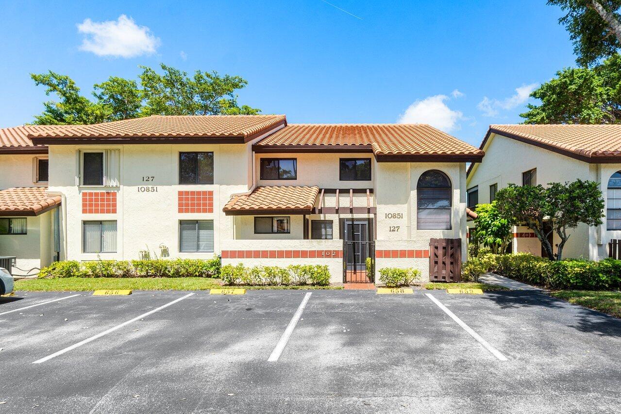 10851 Palm Lake Avenue 102