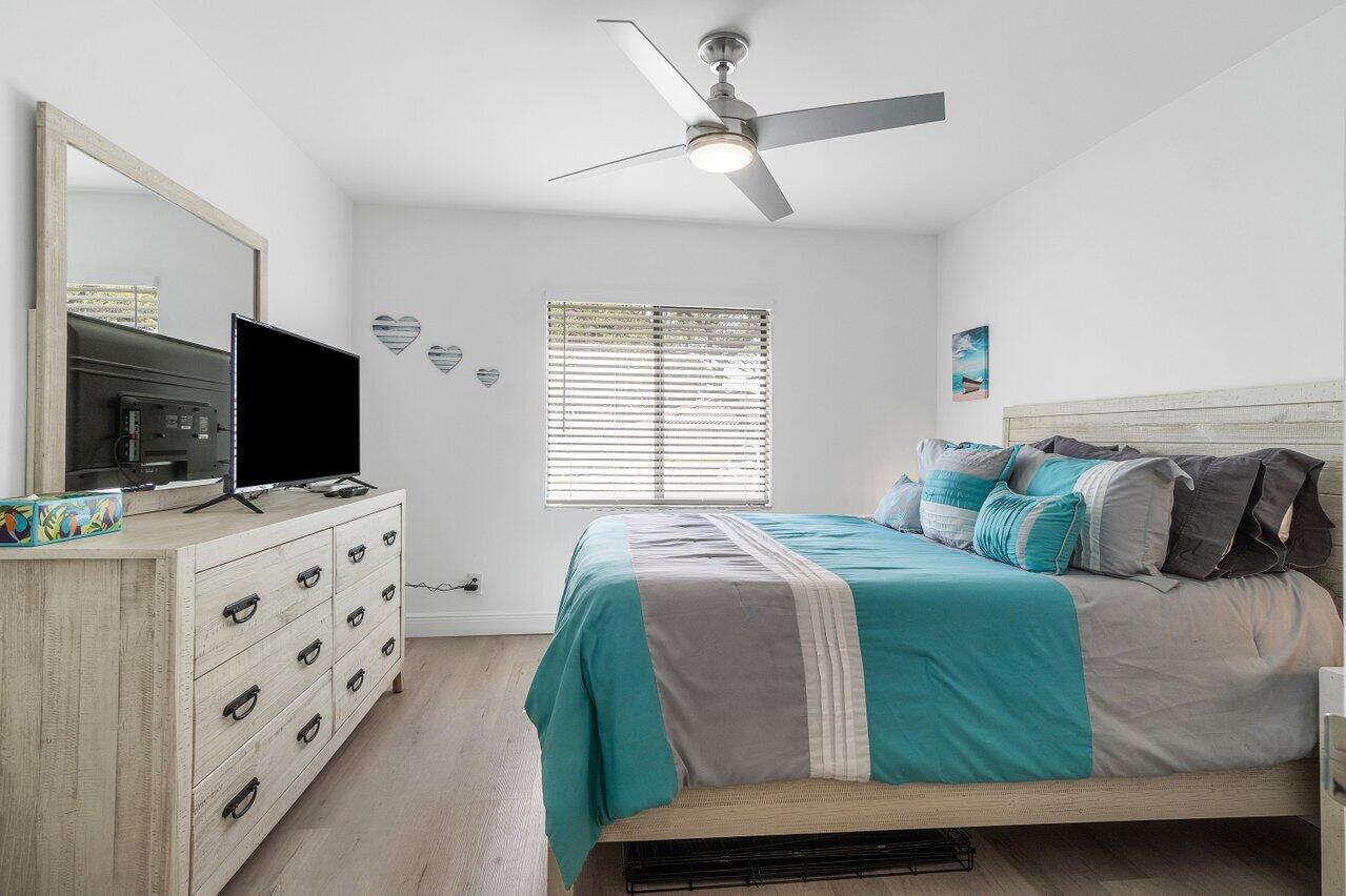 10851 Palm Lake Avenue 102