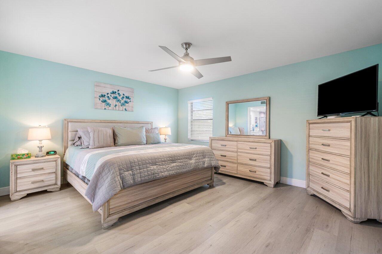 10851 Palm Lake Avenue 102