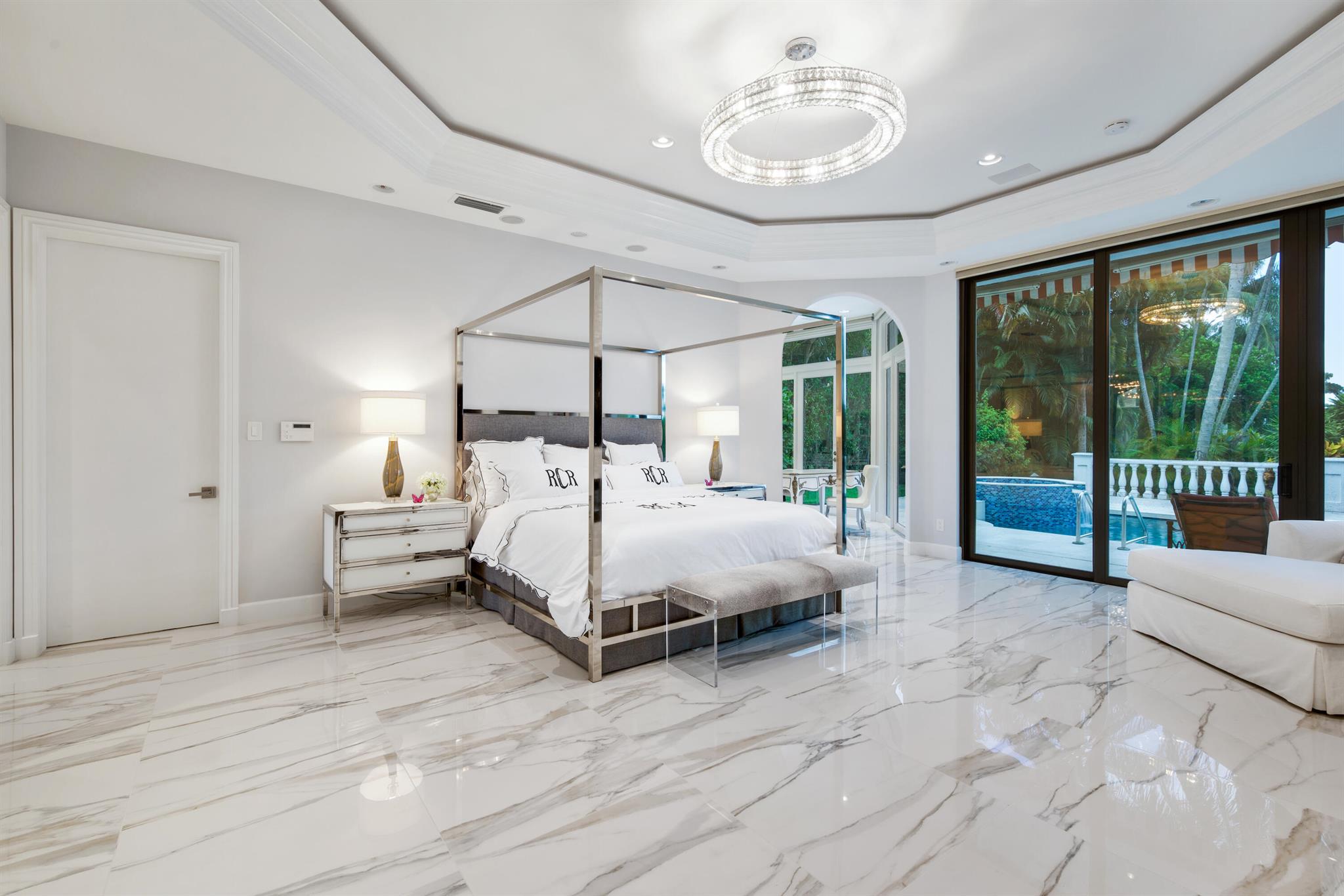 7000 Lions Head Lane