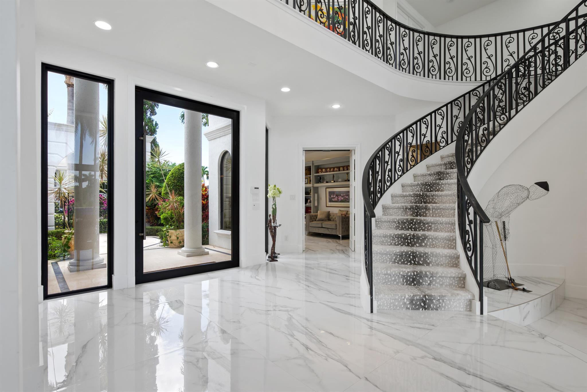 7000 Lions Head Lane