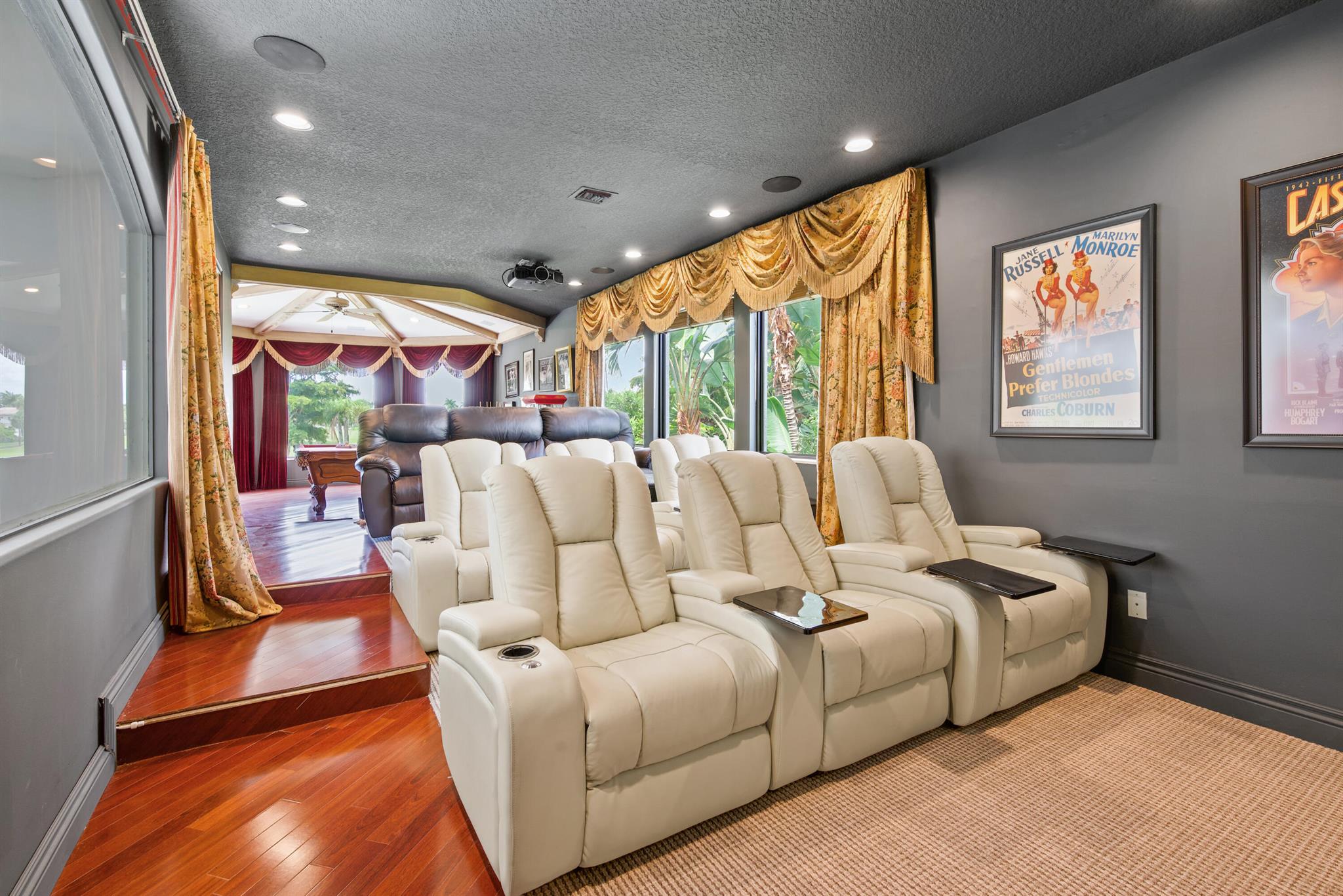 7000 Lions Head Lane