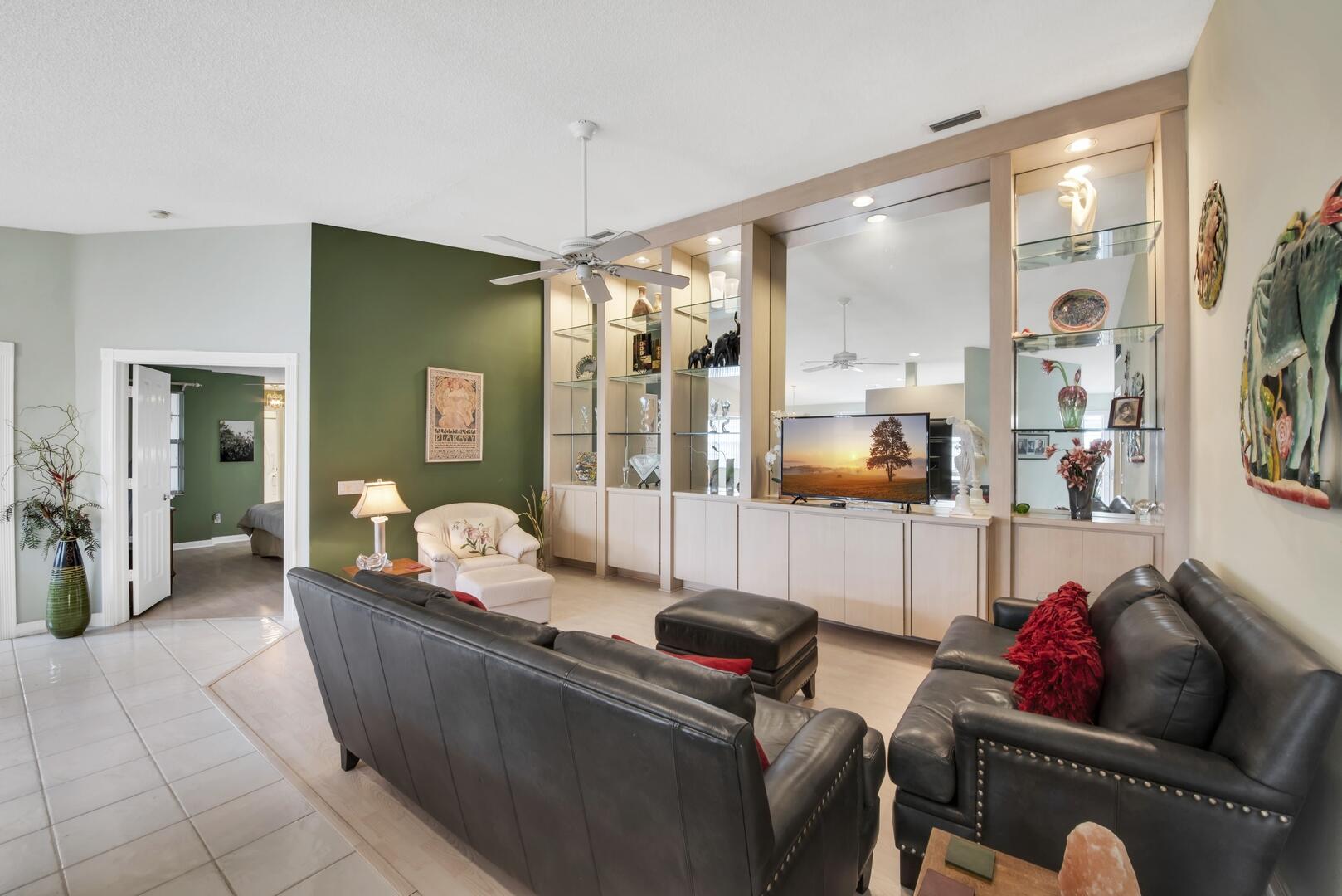 4220 Royal Oak Drive