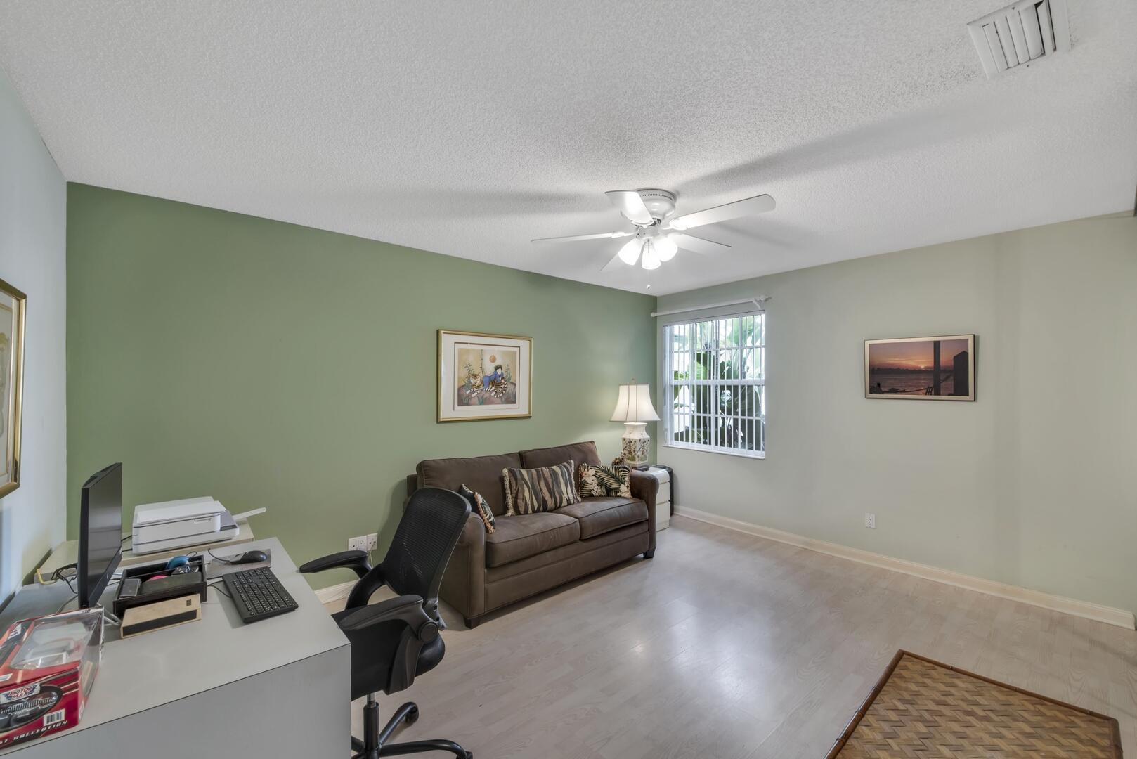 4220 Royal Oak Drive