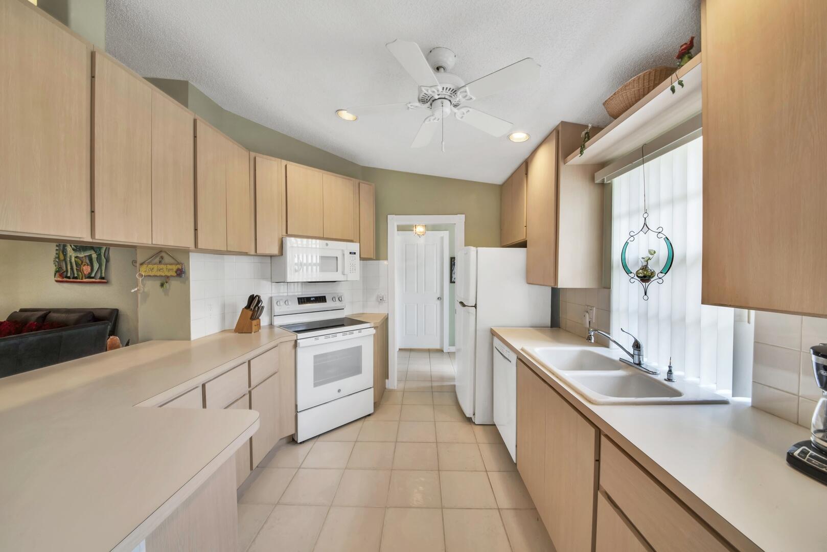 4220 Royal Oak Drive
