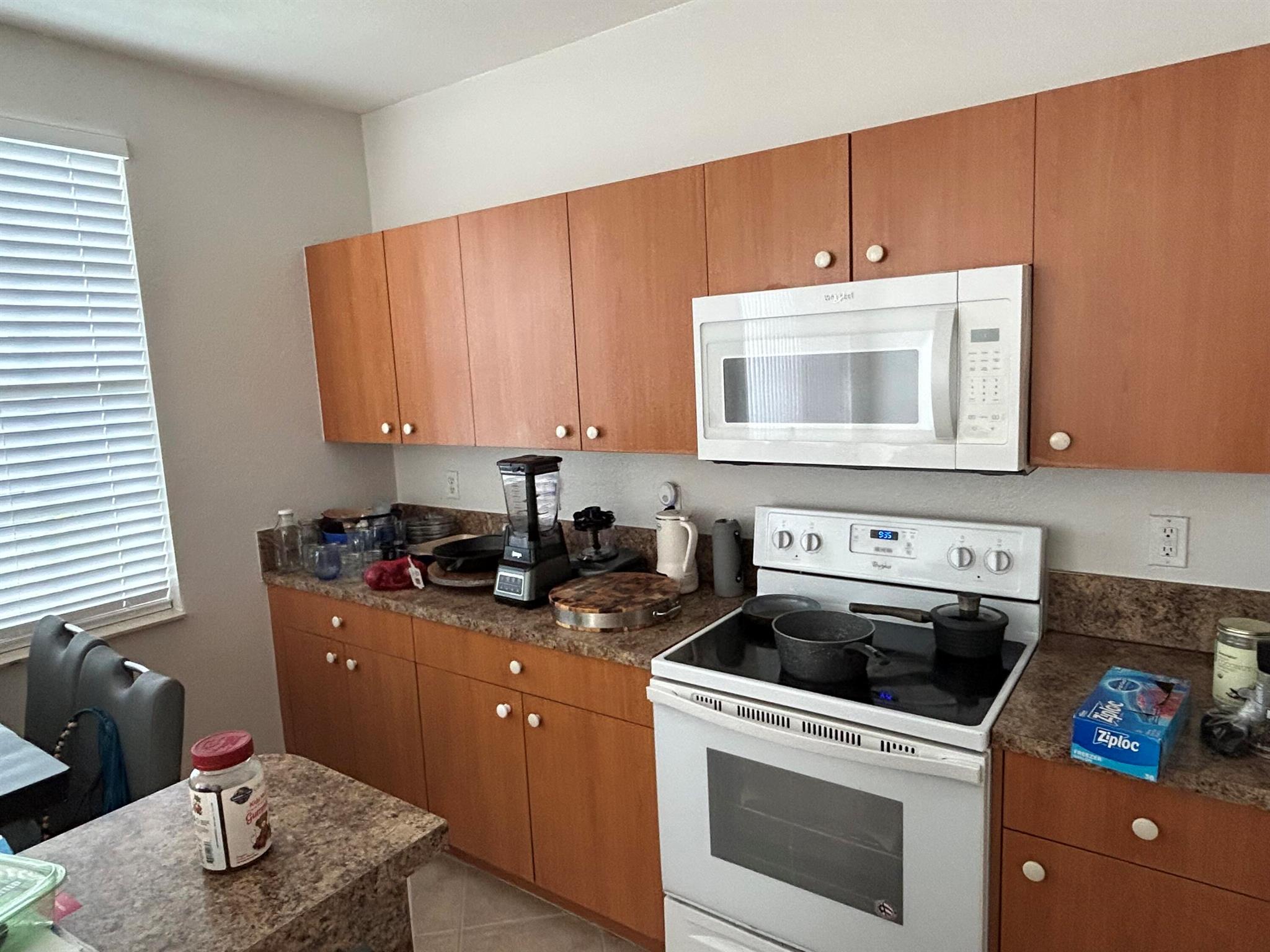 2673 SW 85 Th Avenue 102