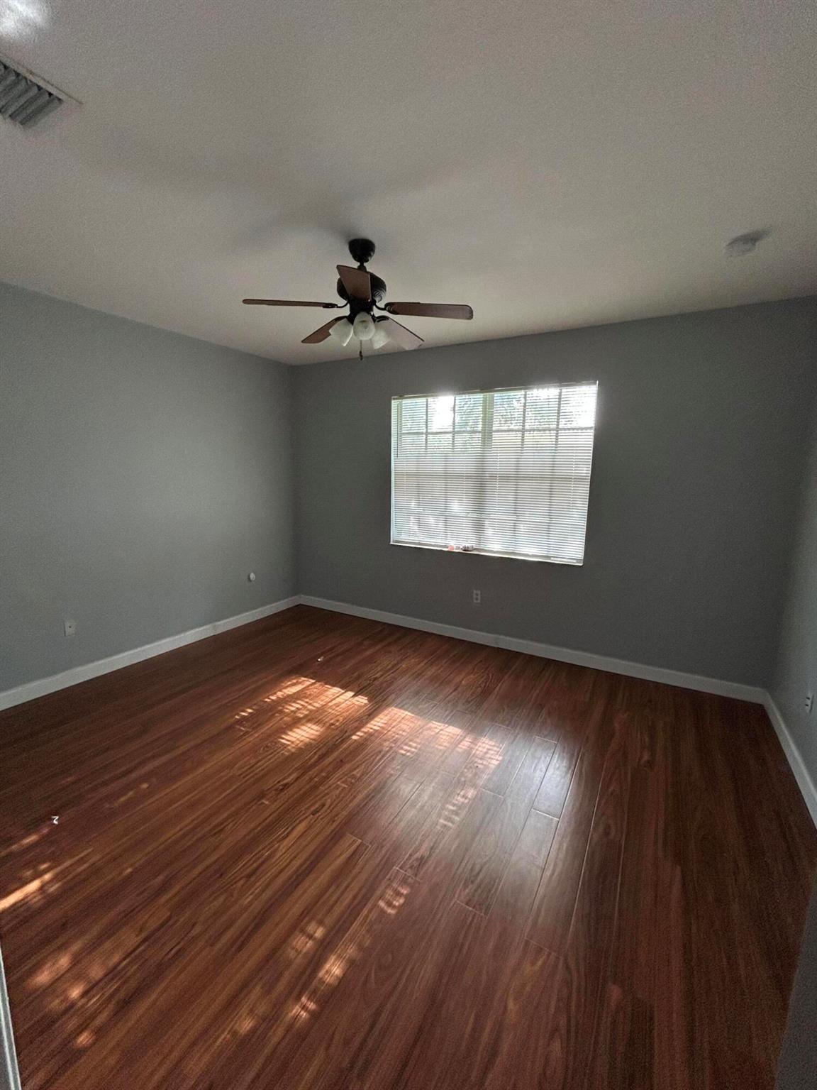 2673 SW 85 Th Avenue 102