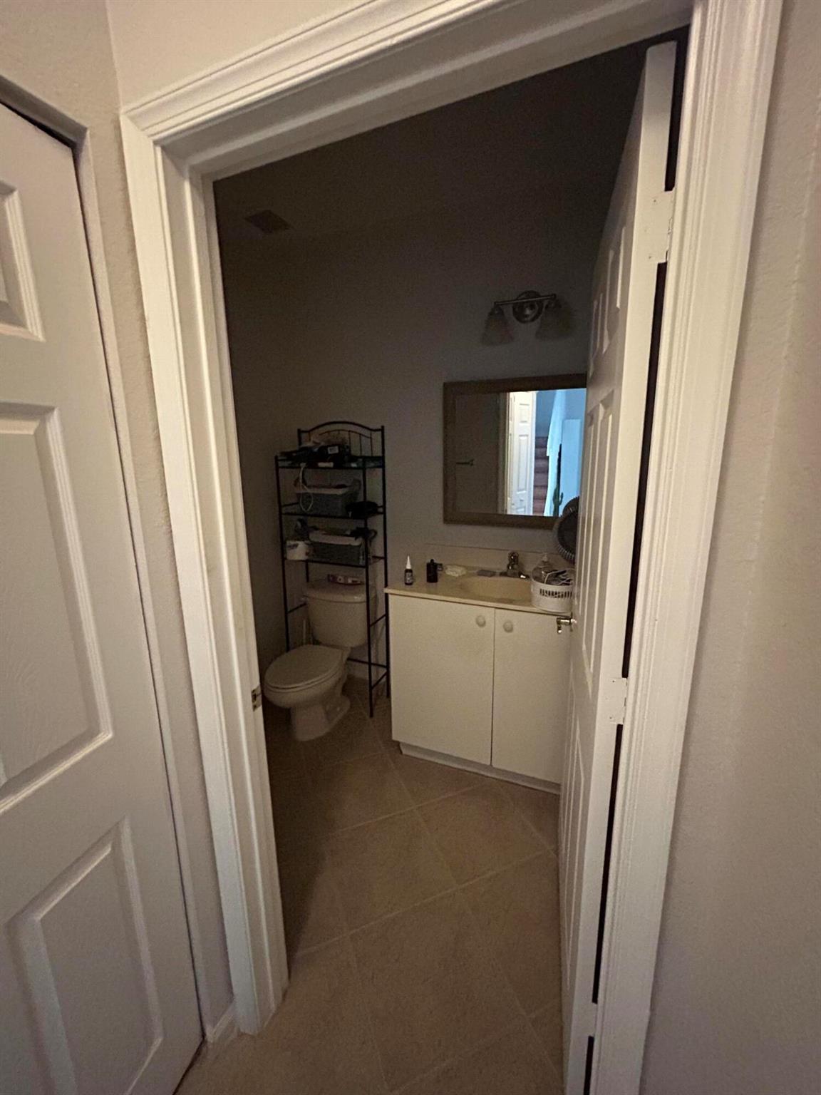 2673 SW 85 Th Avenue 102