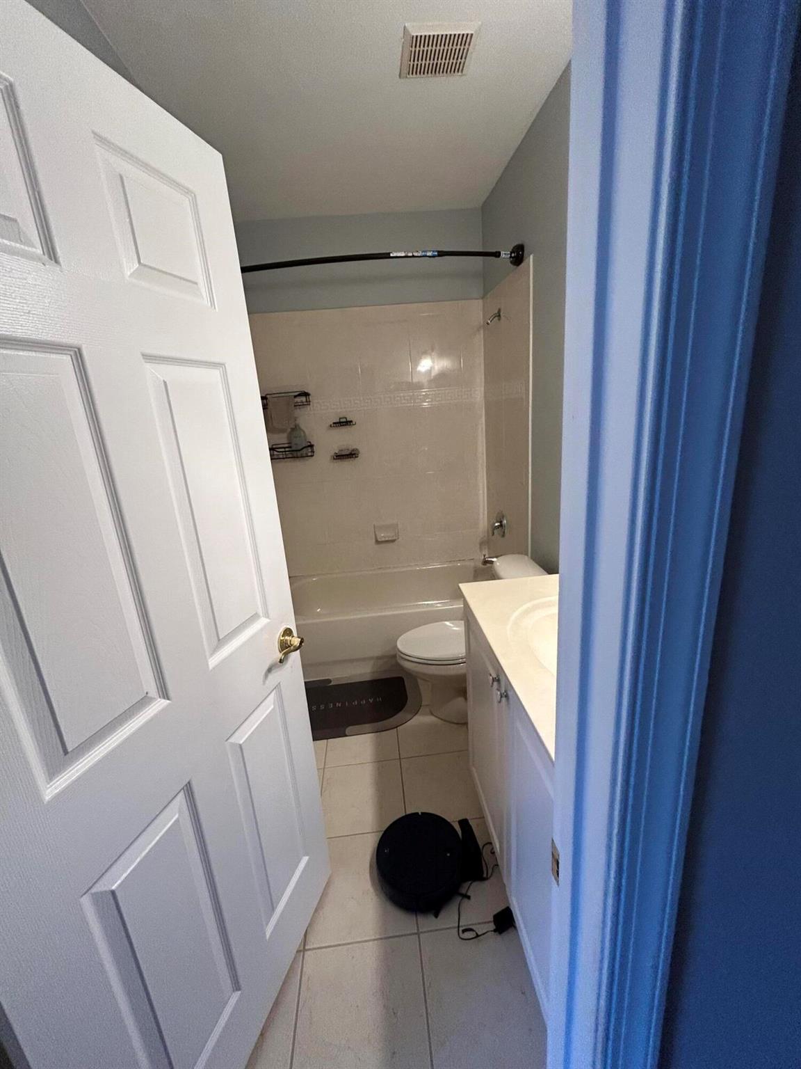 2673 SW 85 Th Avenue 102