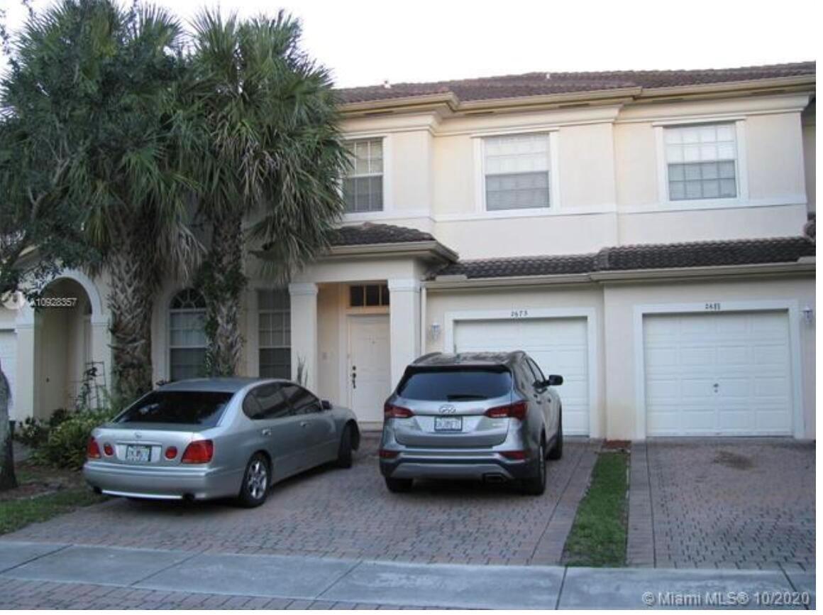 2673 SW 85 Th Avenue 102