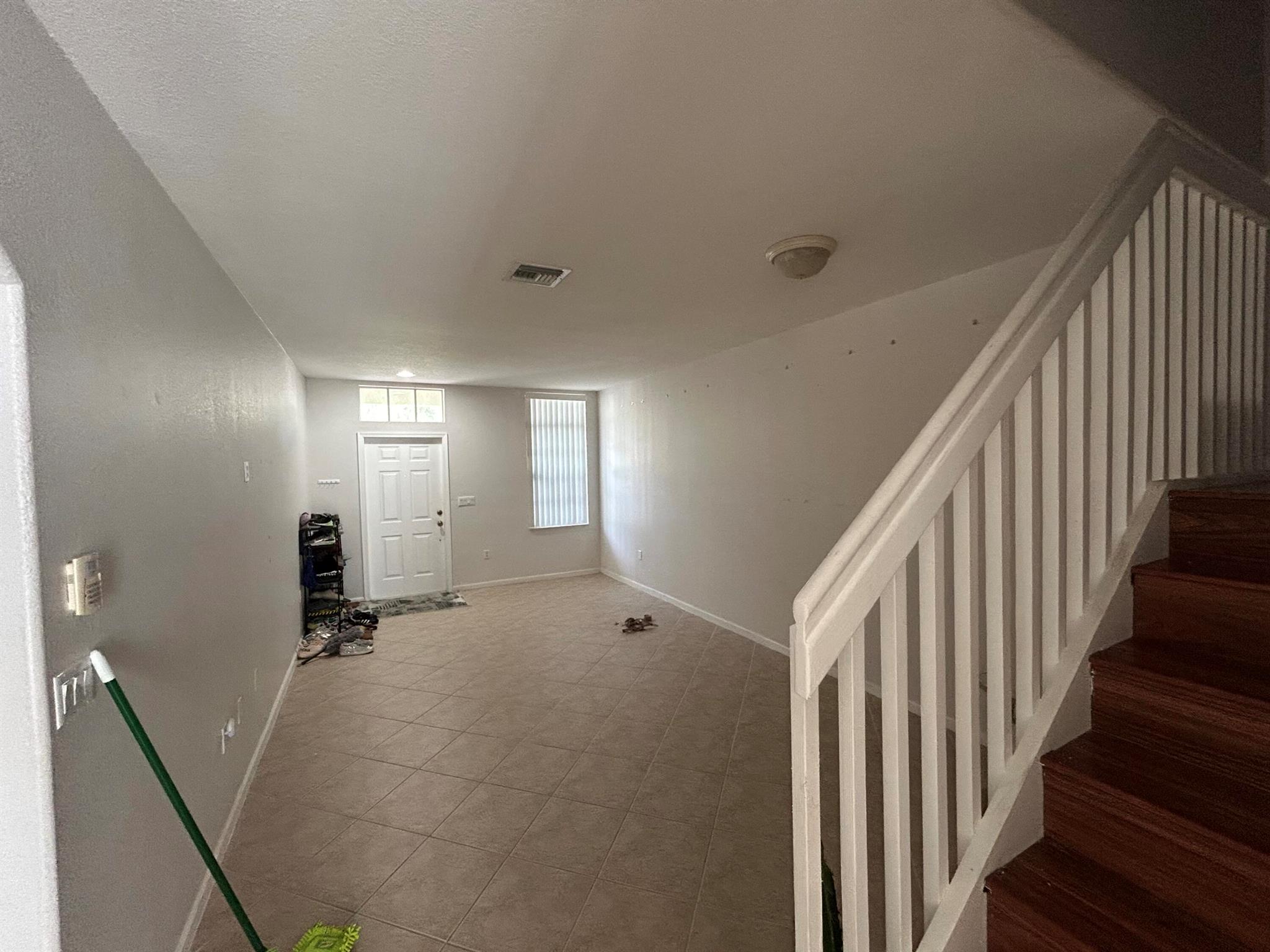 2673 SW 85 Th Avenue 102