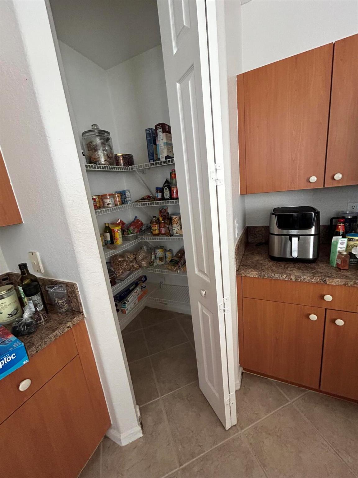 2673 SW 85 Th Avenue 102