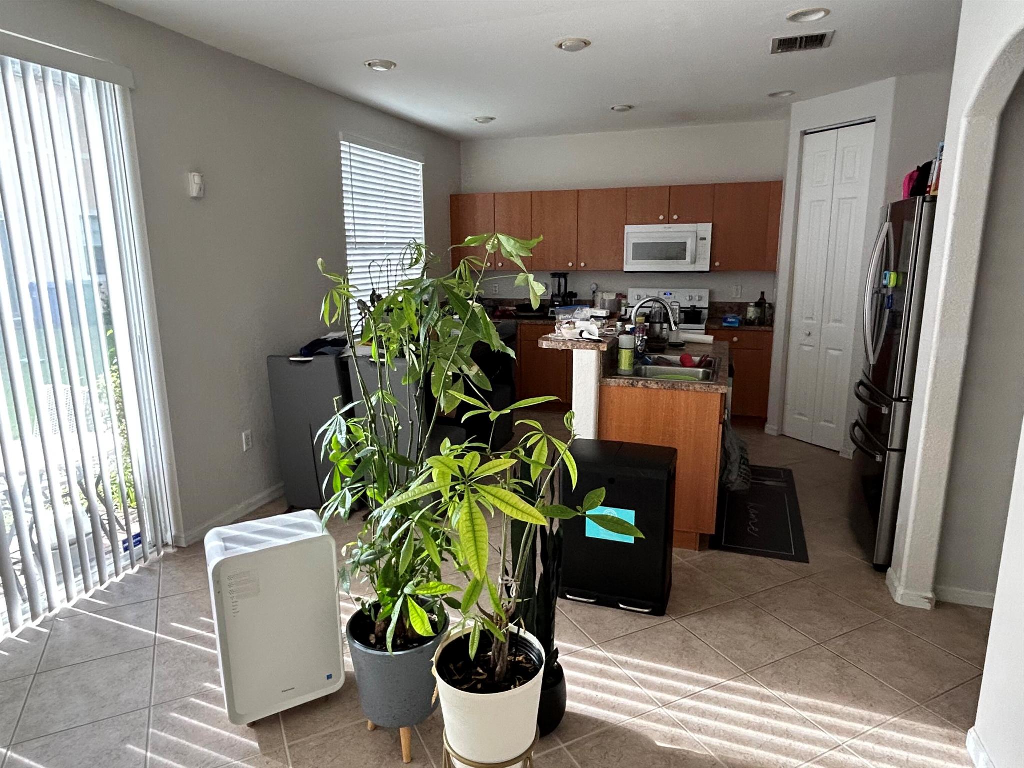 2673 SW 85 Th Avenue 102