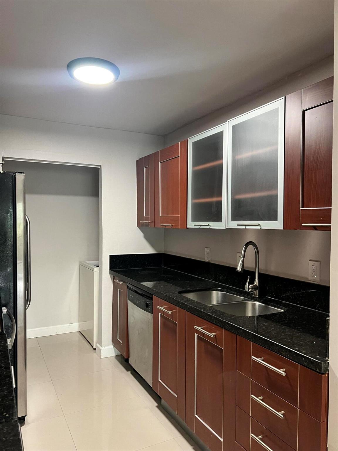 8789 NW 39 Th Street 8789