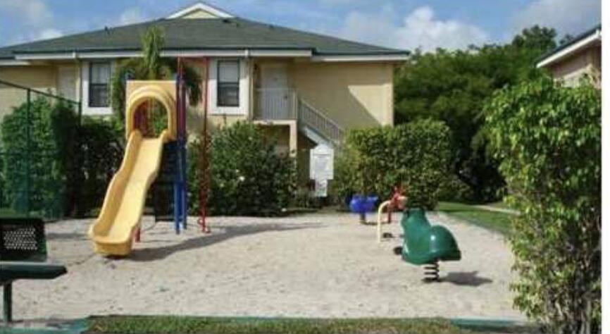 8789 NW 39 Th Street 8789