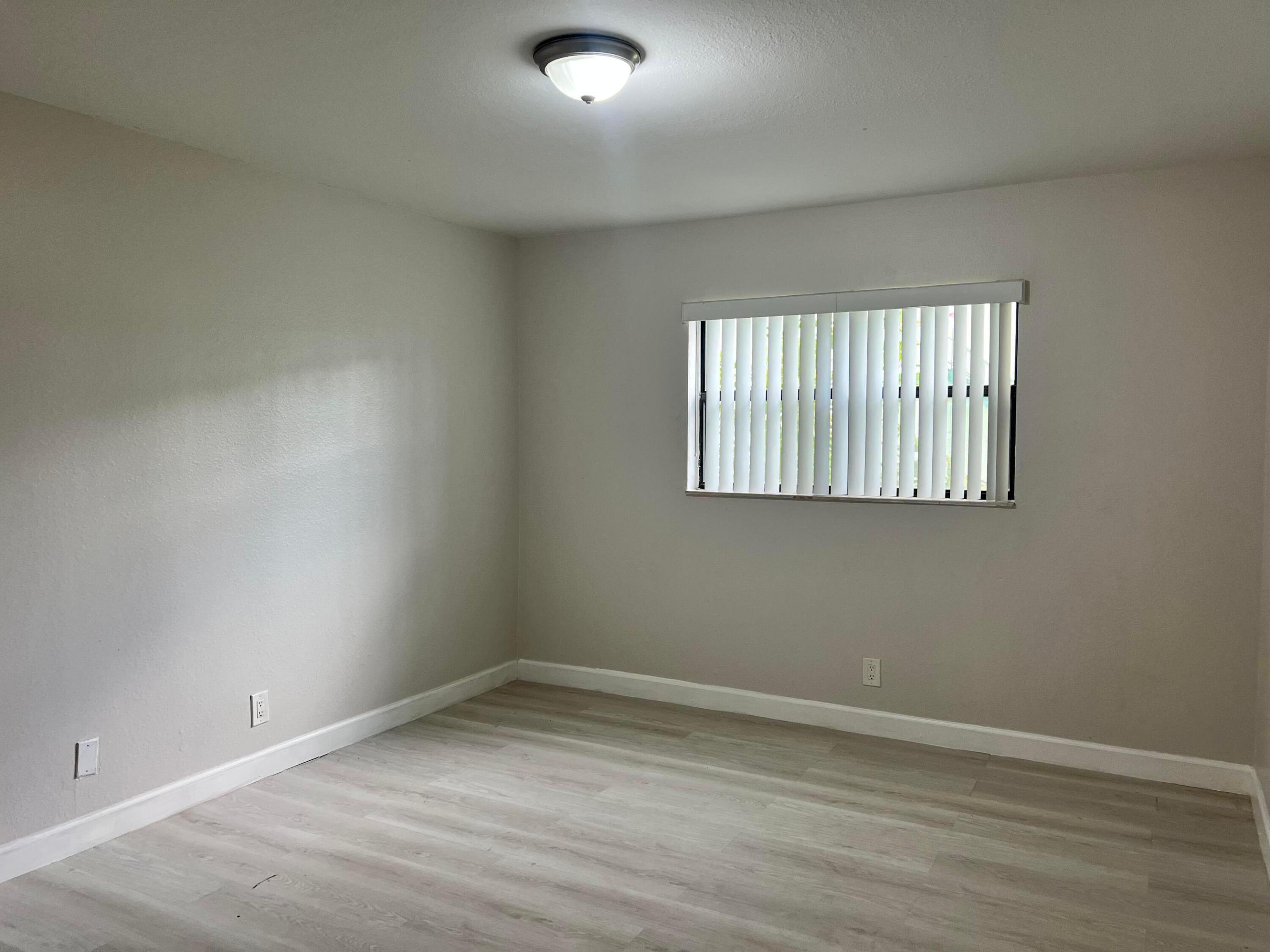 8789 NW 39 Th Street 8789