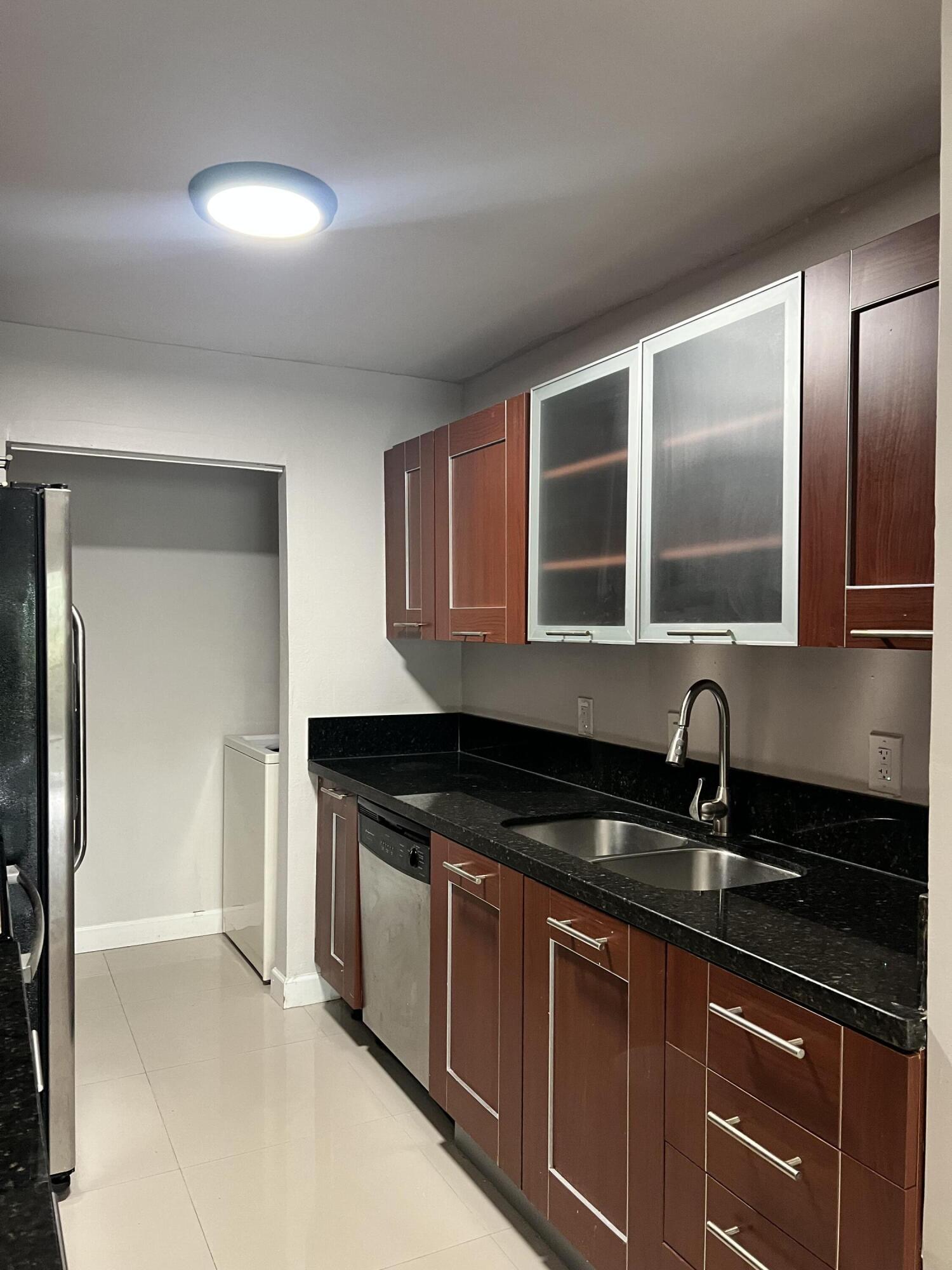 8789 NW 39 Th Street 8789