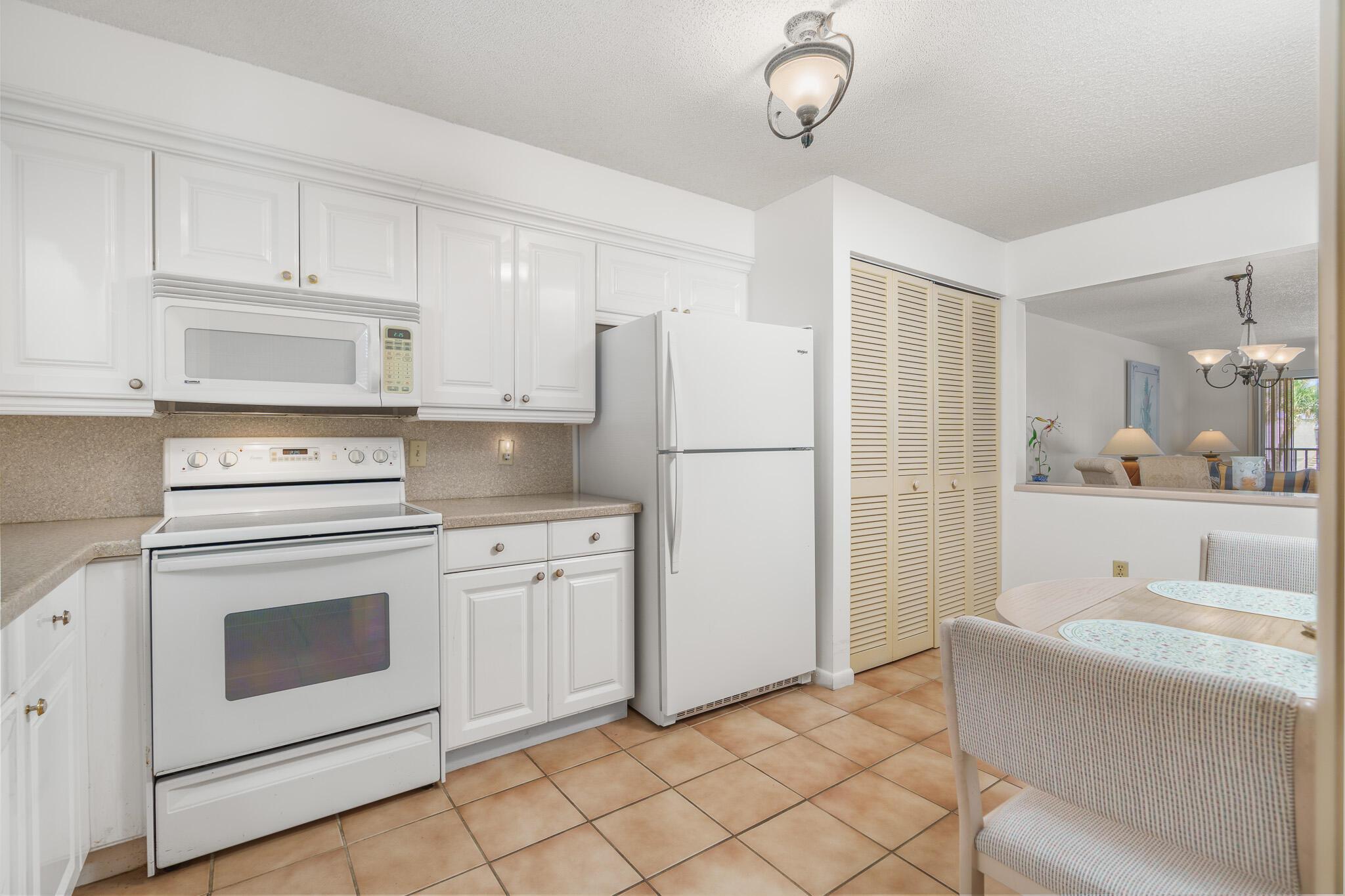 445 SE 21st Avenue 202