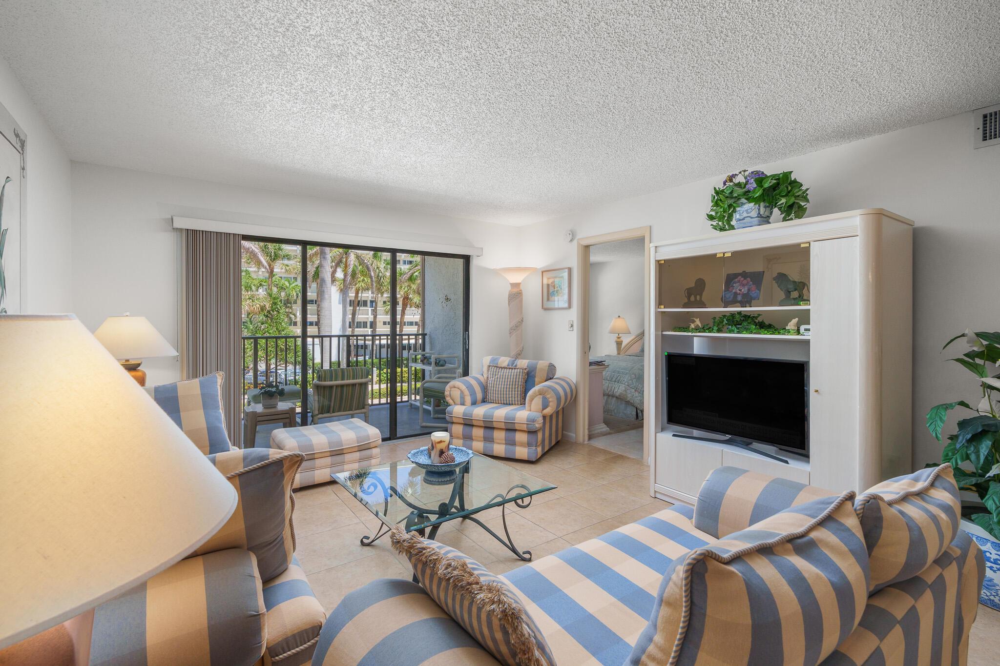 445 SE 21st Avenue 202