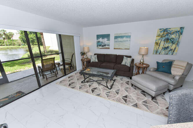 1605 S Us Highway 1 B105