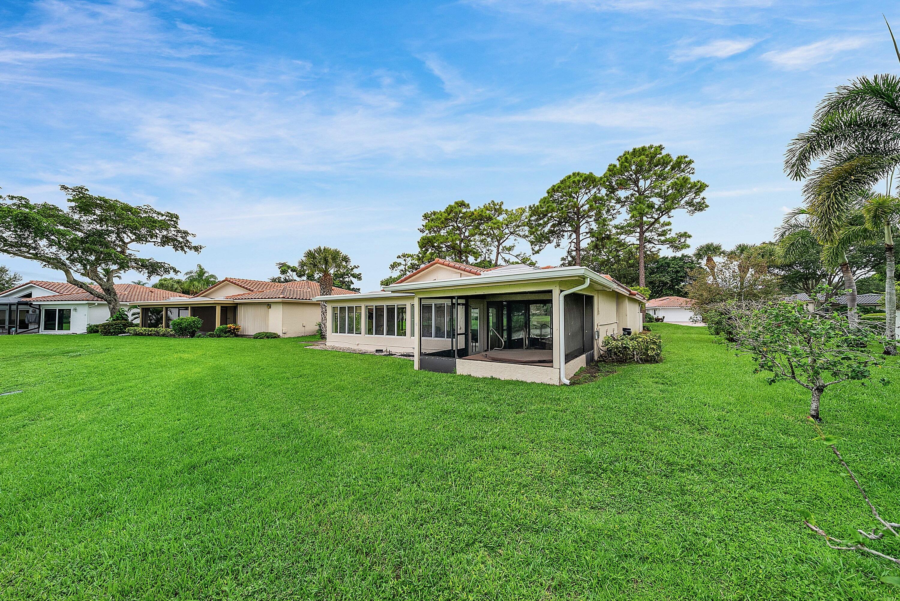 6 Woods Lane