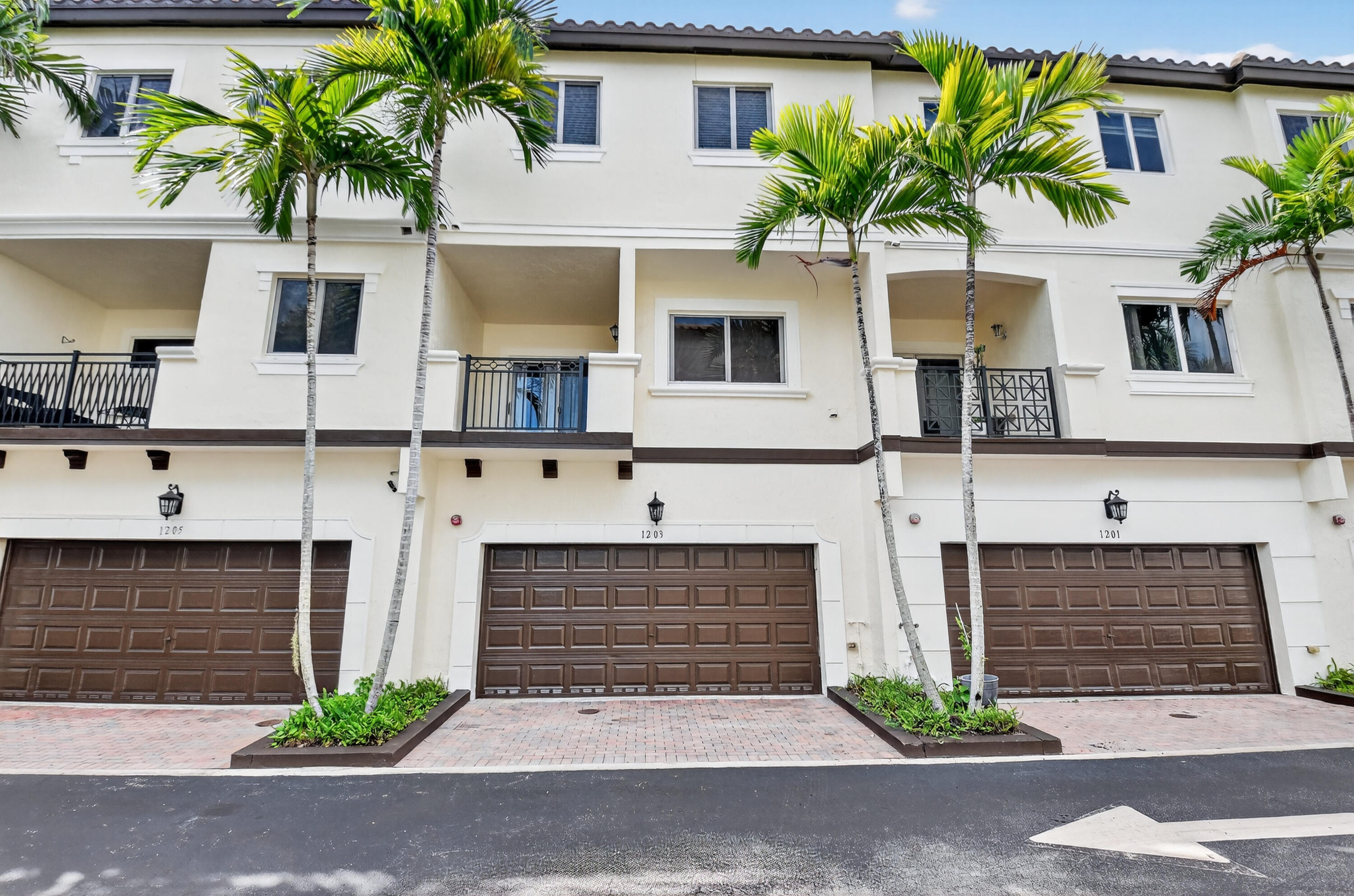 1203 Coastal Bay Boulevard