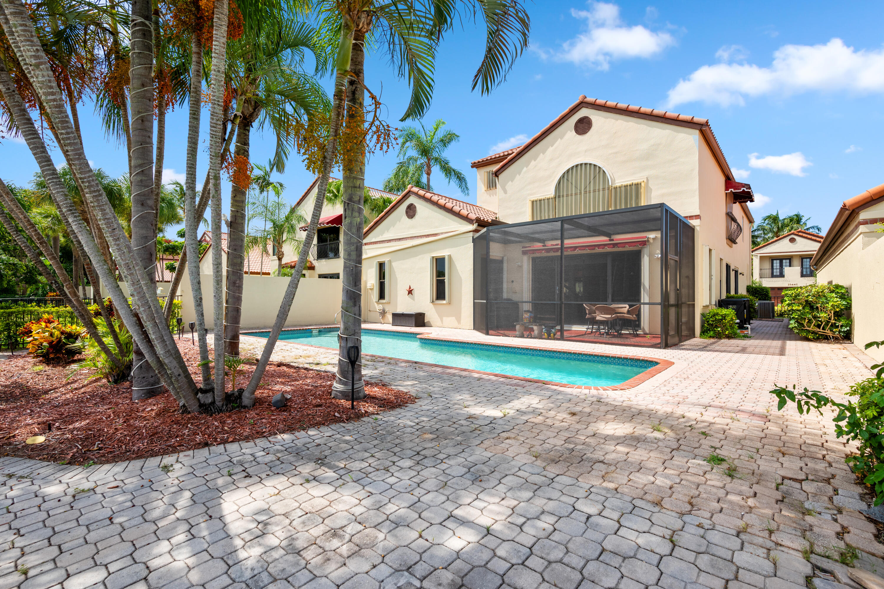 23452 Mirabella Circle S