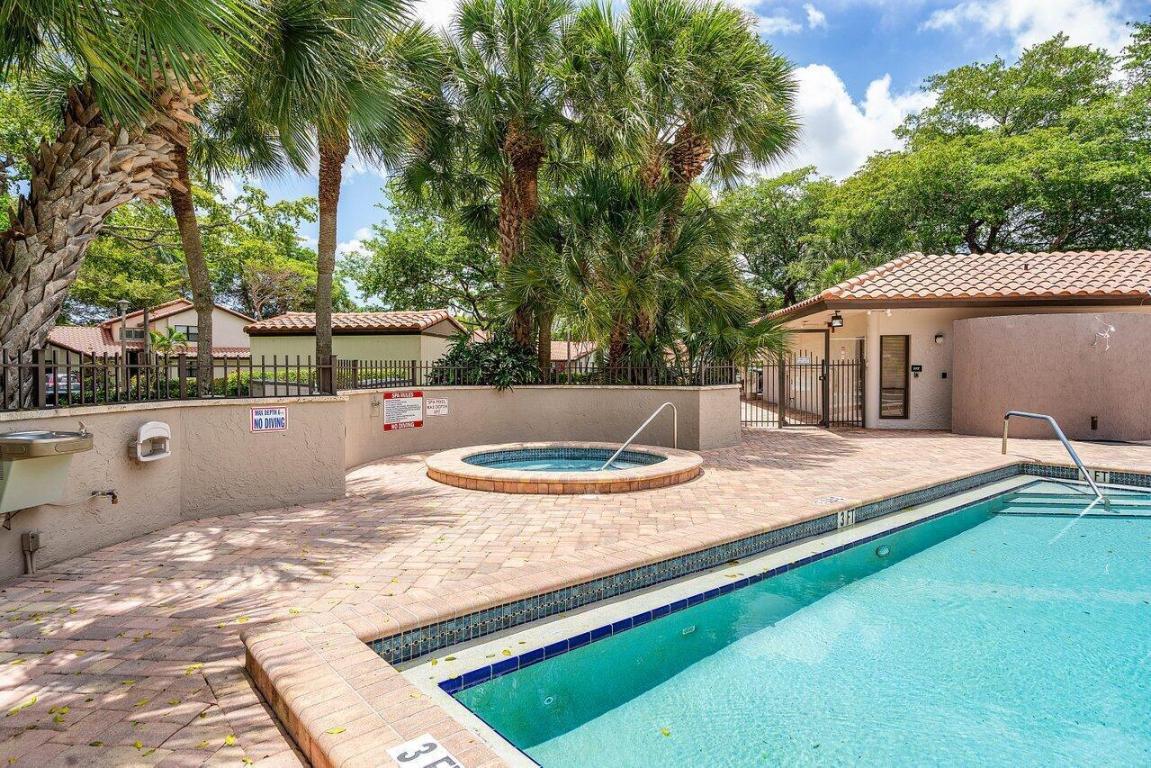 3113 Deer Creek Lake Shore Drive