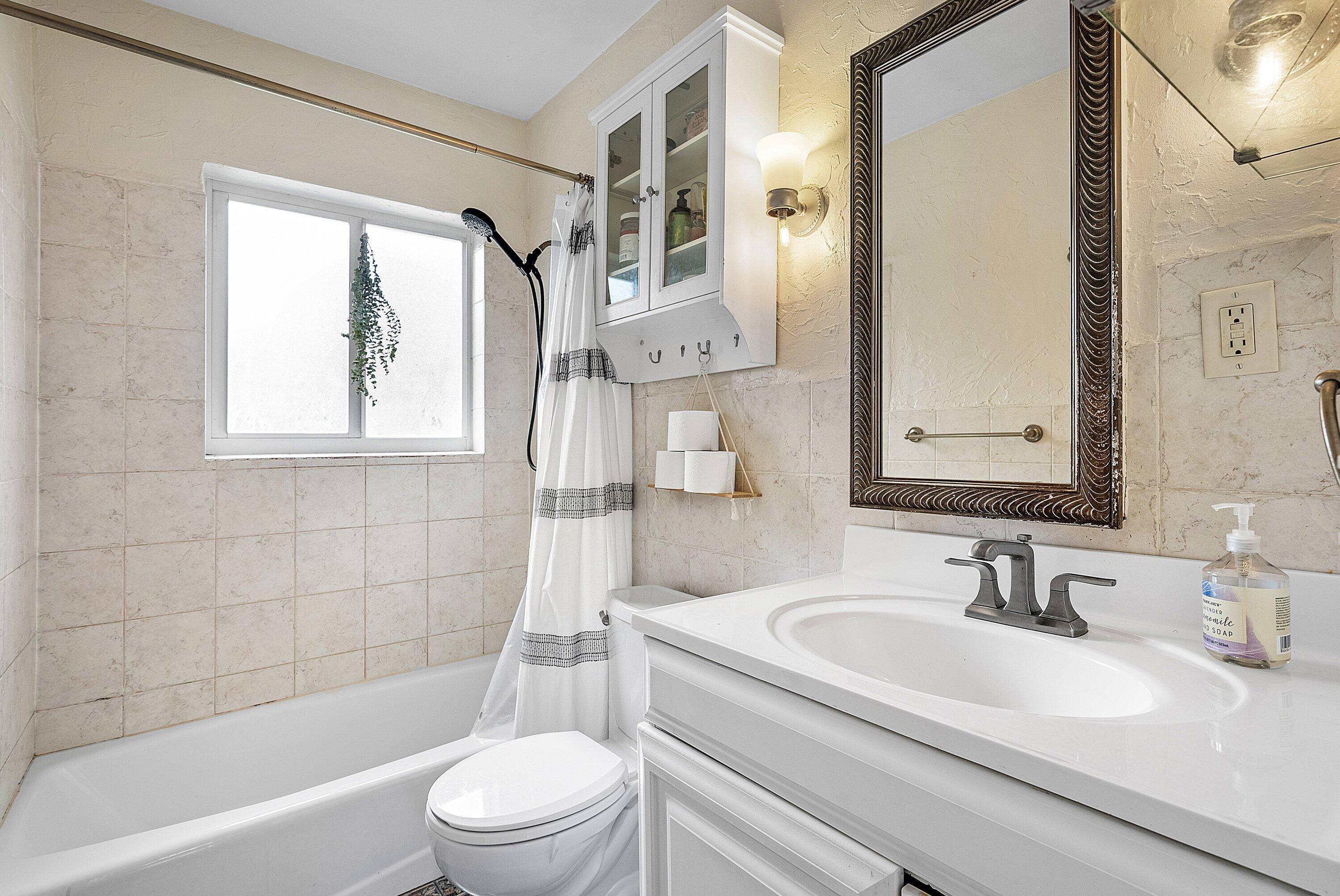 1290 NE 4th Avenue, Boca Raton