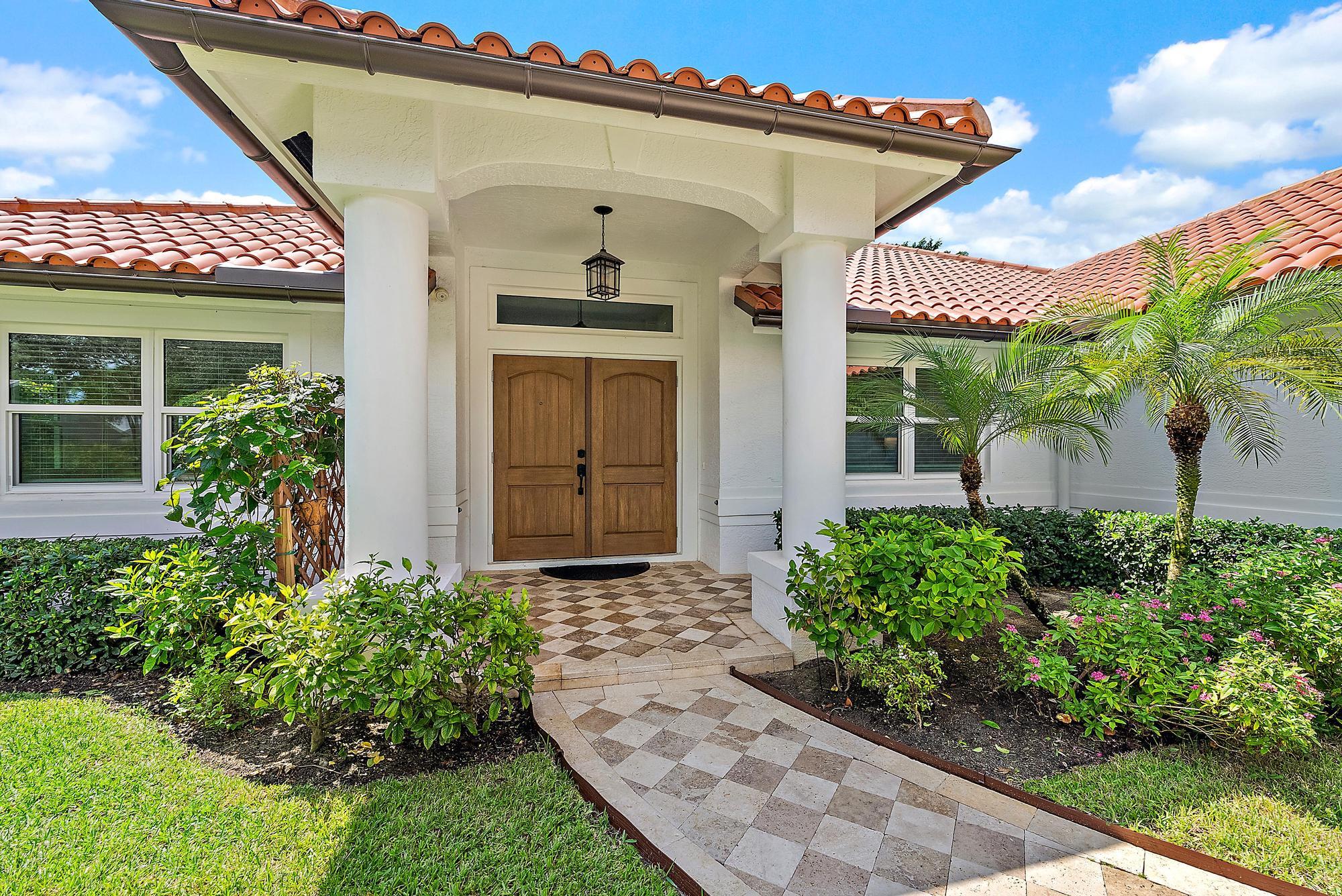 12 Bentwood Road