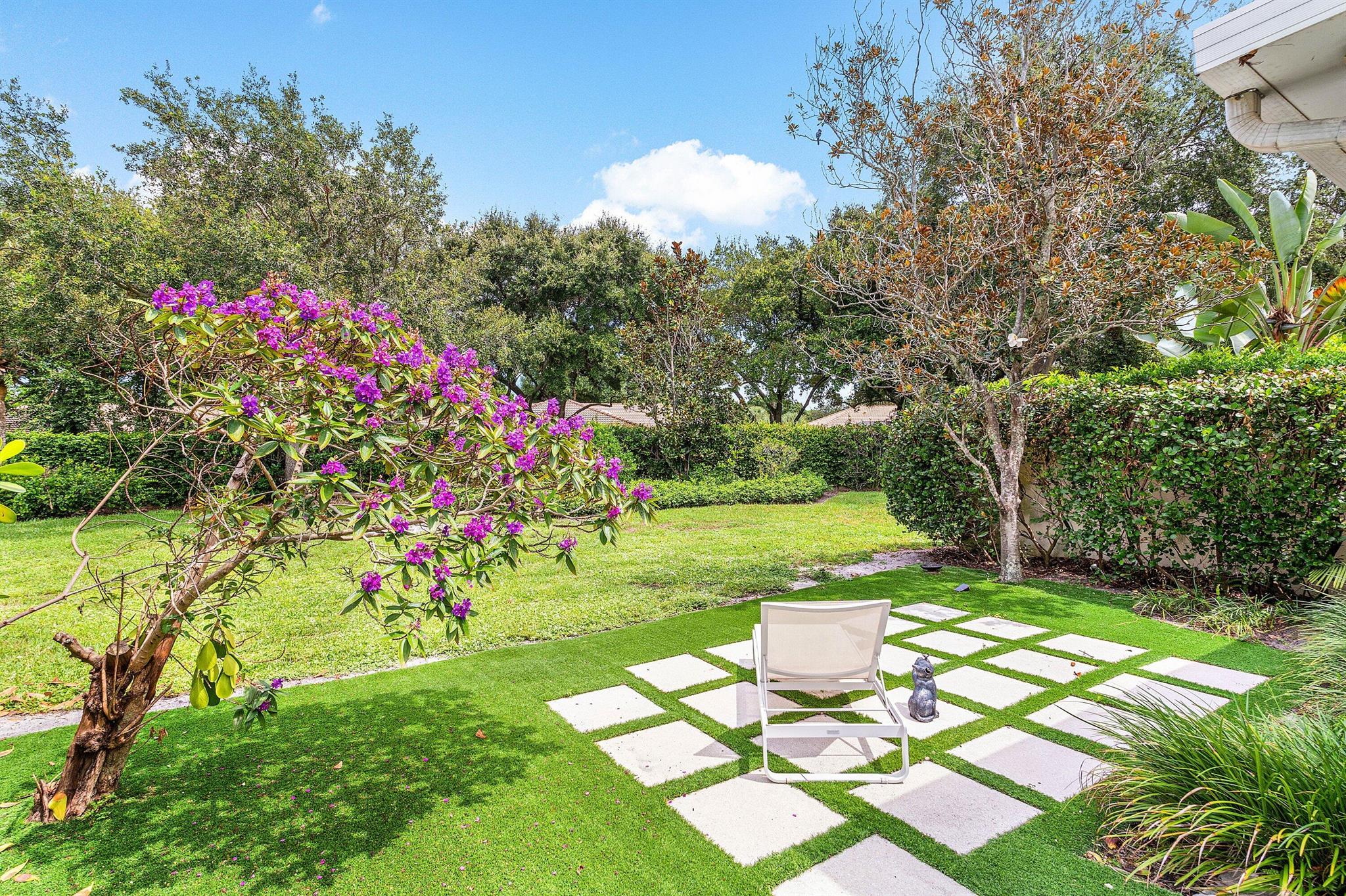 462 Capistrano Drive