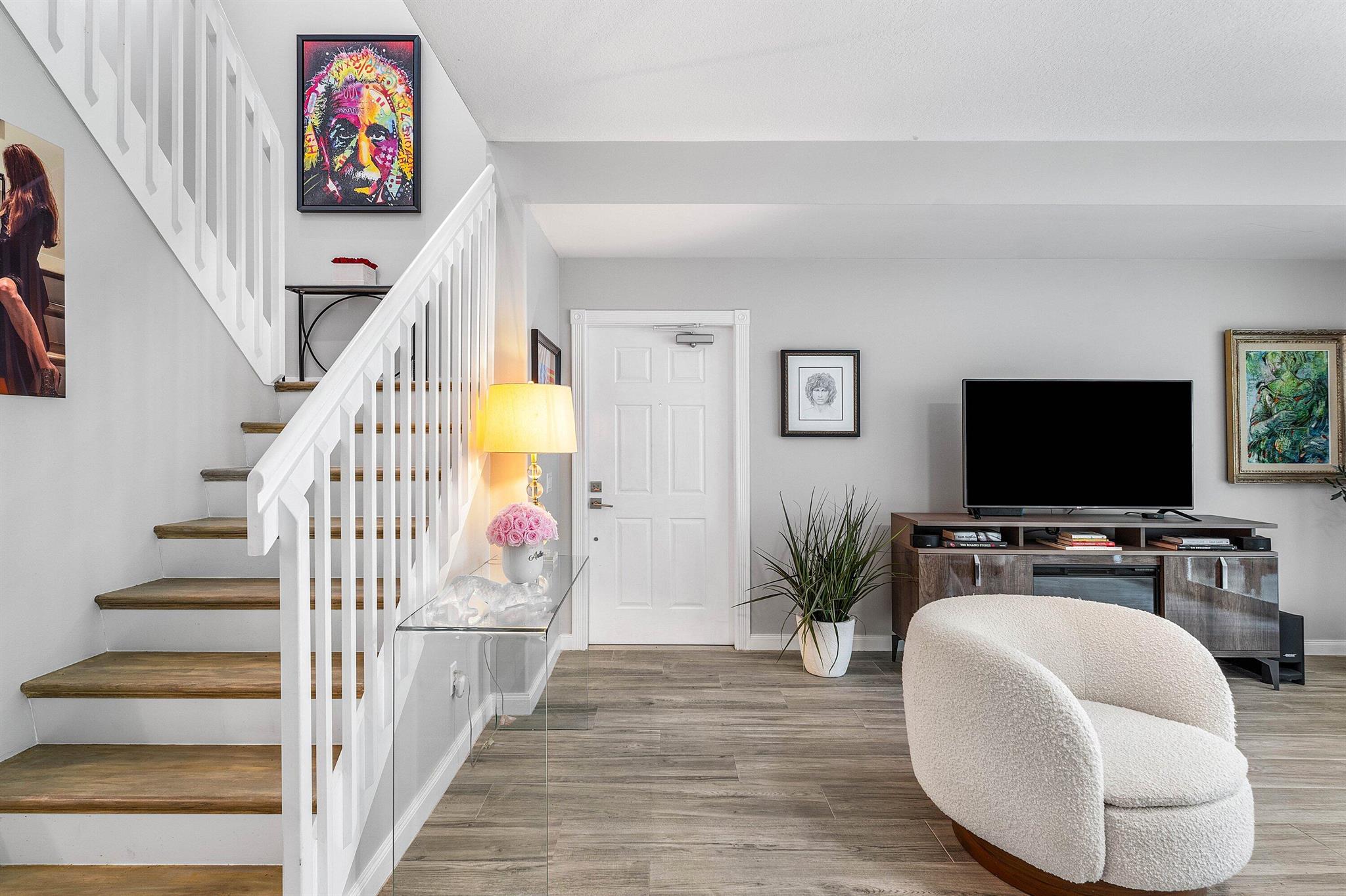 462 Capistrano Drive