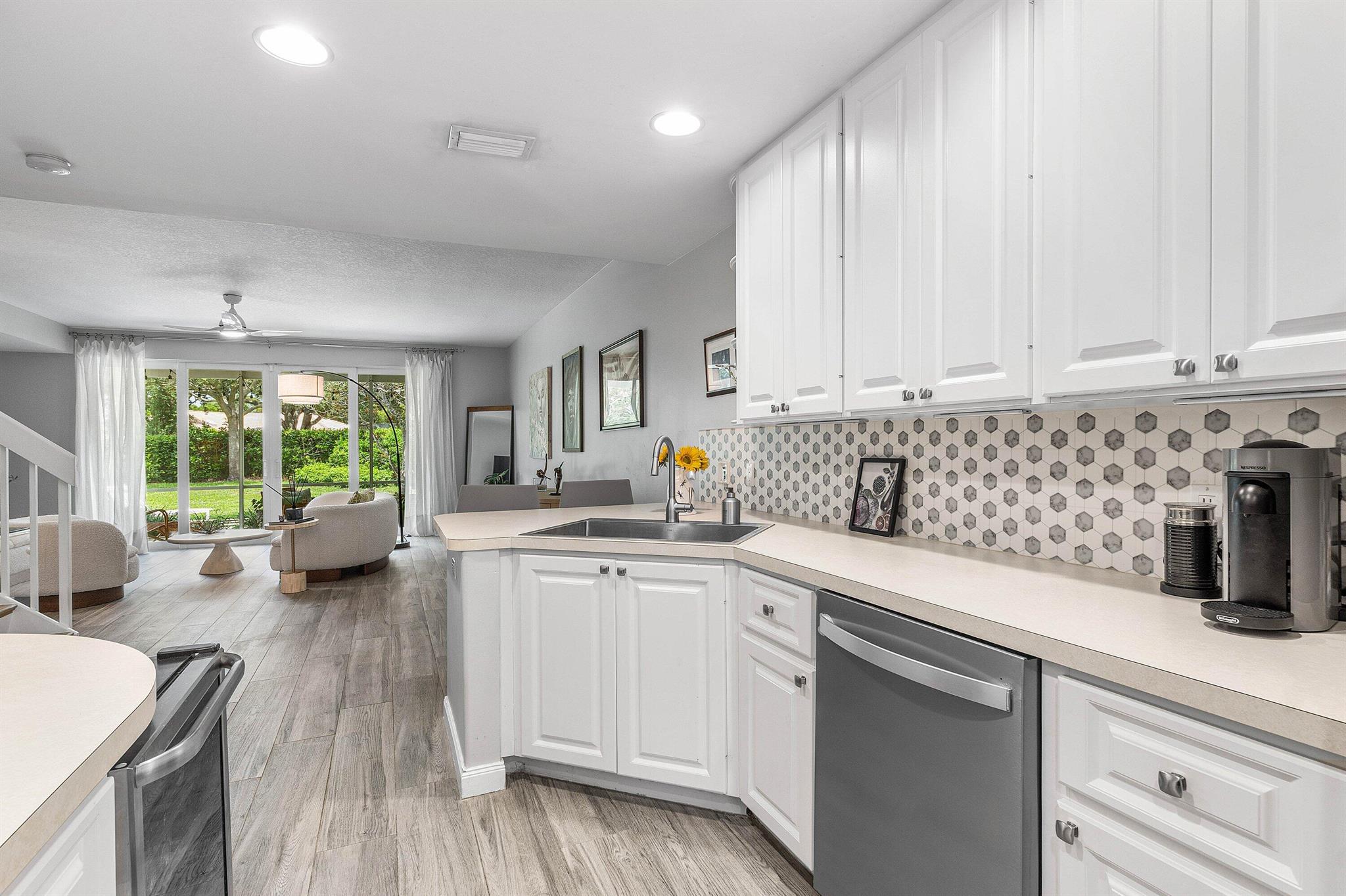 462 Capistrano Drive