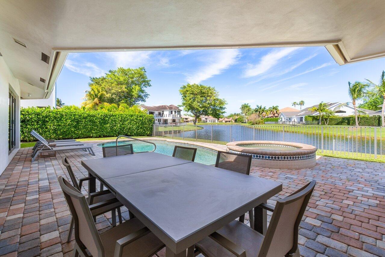 5734 Paddington Way