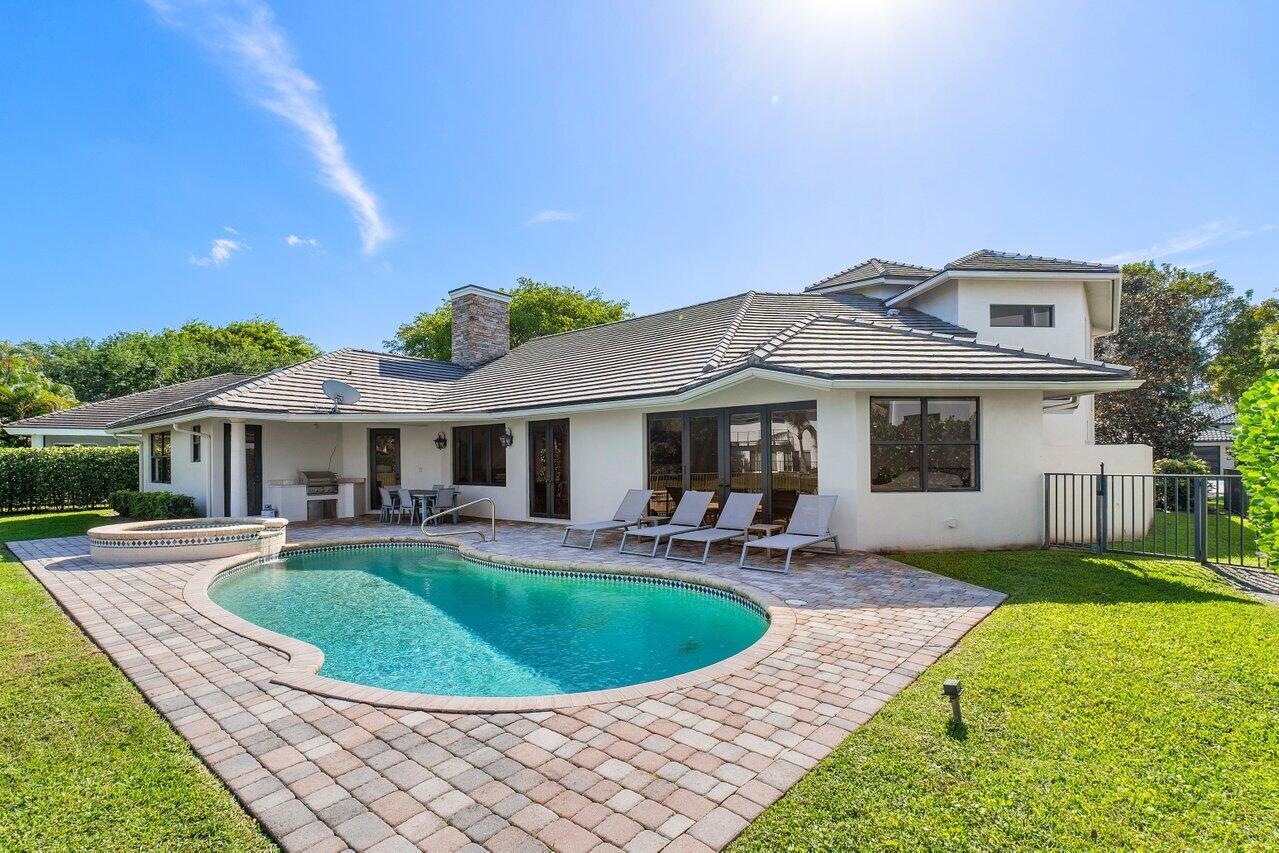 5734 Paddington Way