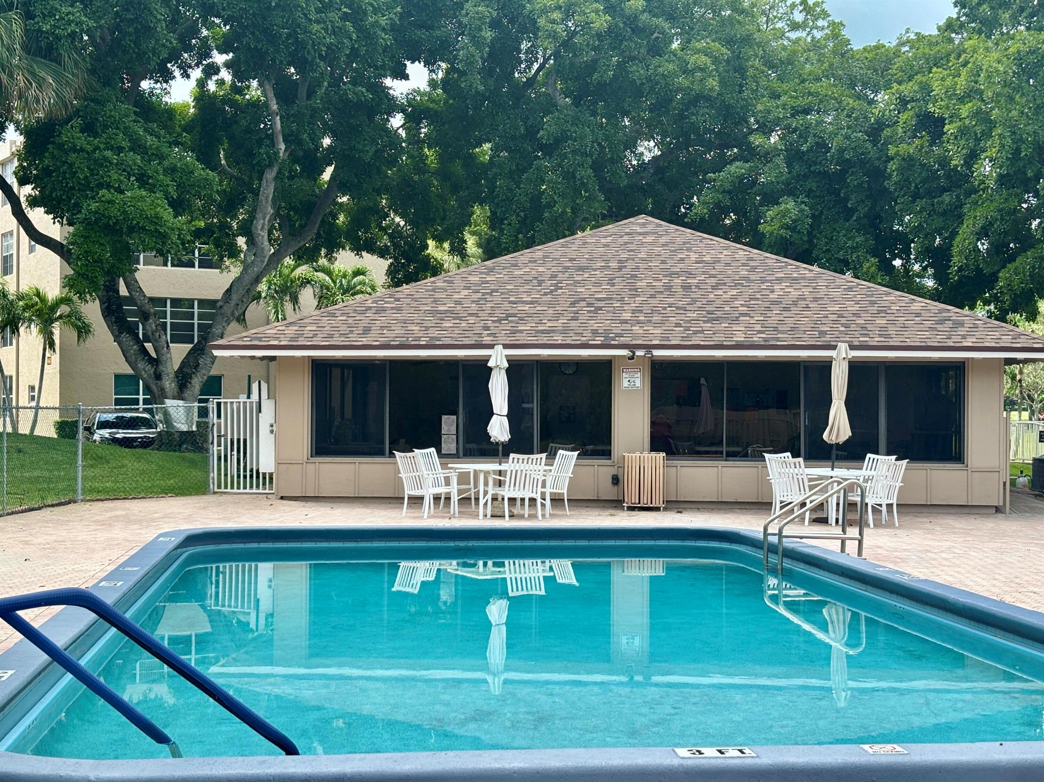 9410 Tangerine Pl 403