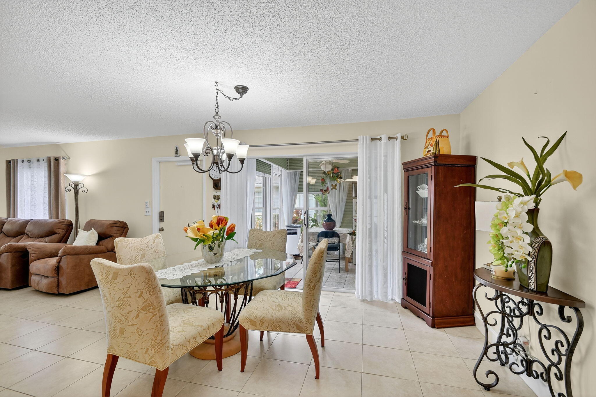 10160 44th Drive S