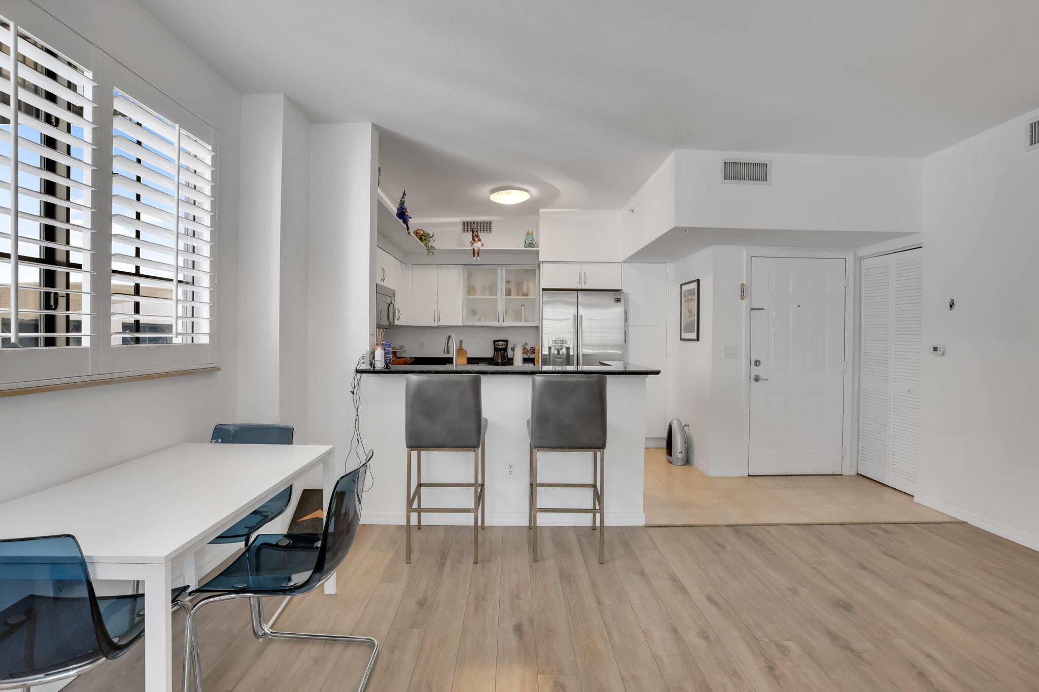 233 S Federal Highway 325