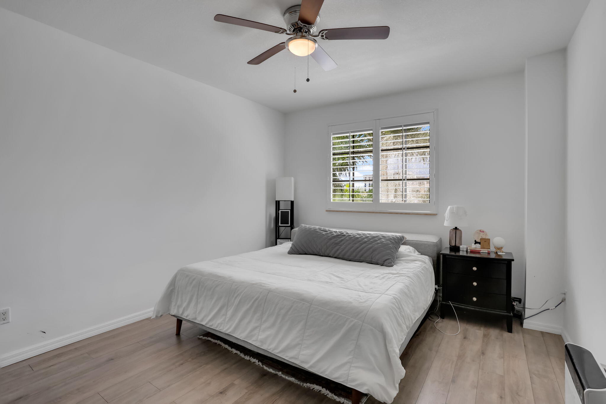 233 S Federal Highway 325