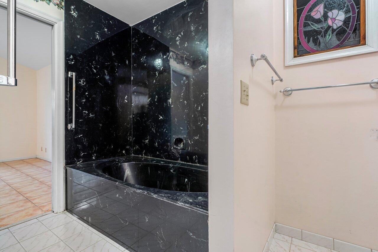 4744 Dolphin Drive