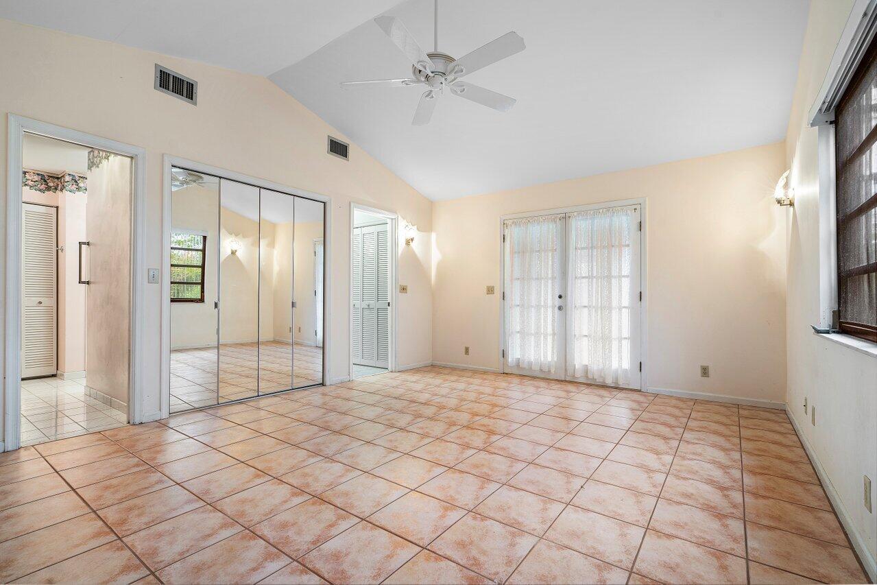 4744 Dolphin Drive