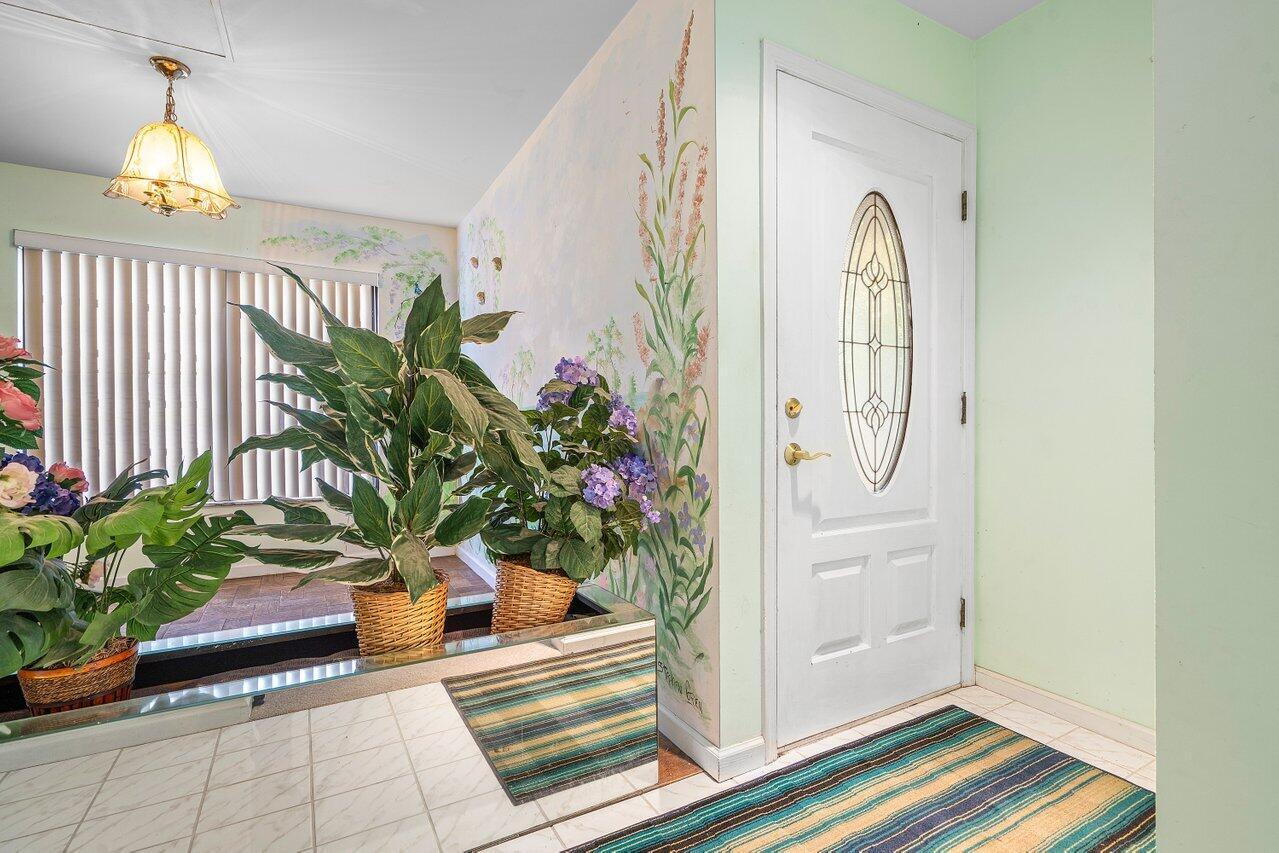 4744 Dolphin Drive