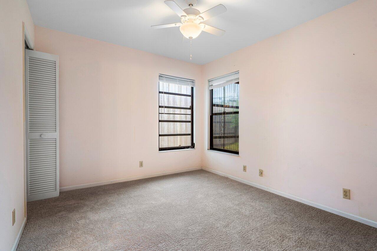 4744 Dolphin Drive