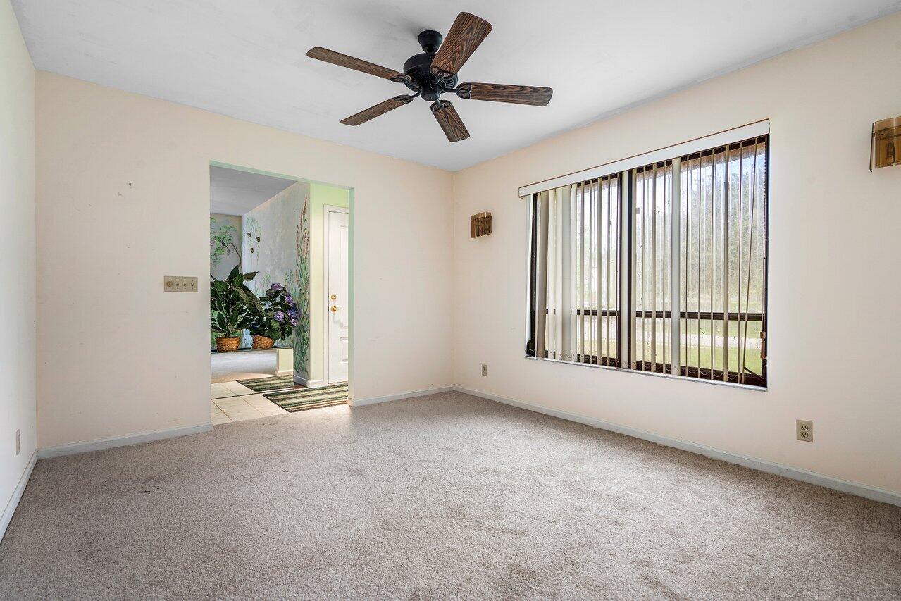 4744 Dolphin Drive