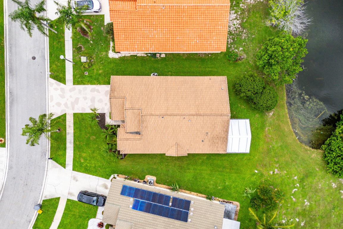 8582 Tourmaline Boulevard